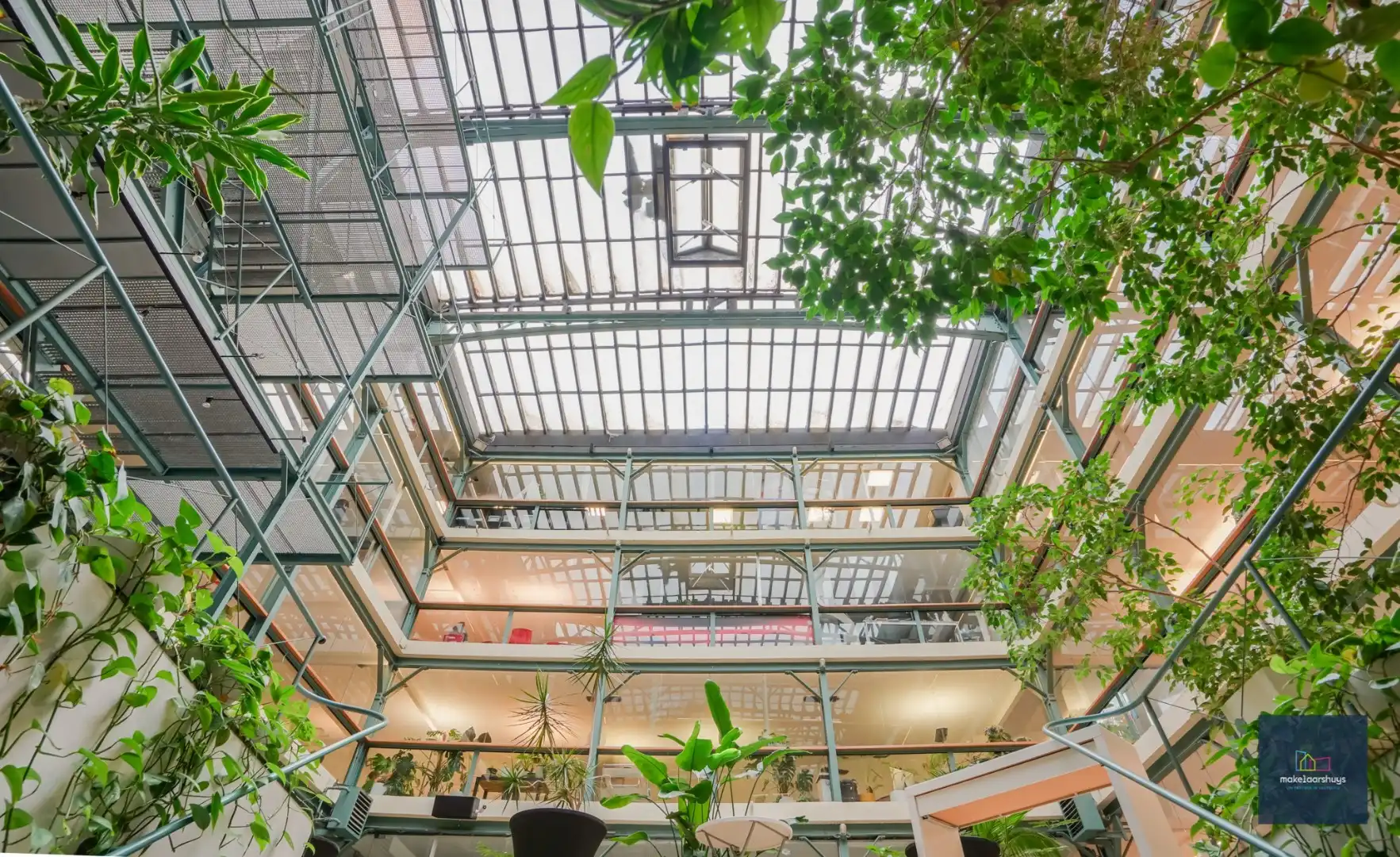 Privatieve kantoorruimte met gebruik van gemene delen foto 8