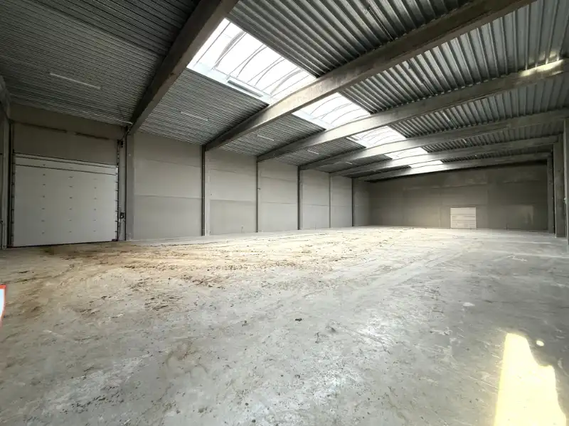 Nieuwbouw KMO-unit 715 m² op topligging in Evergem foto 7
