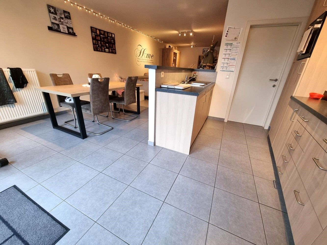 Gelijkvloers appartement 117m² met 2 slaapkamers, ruime badkamer, tuin en staanplaats met kelderberging foto 3