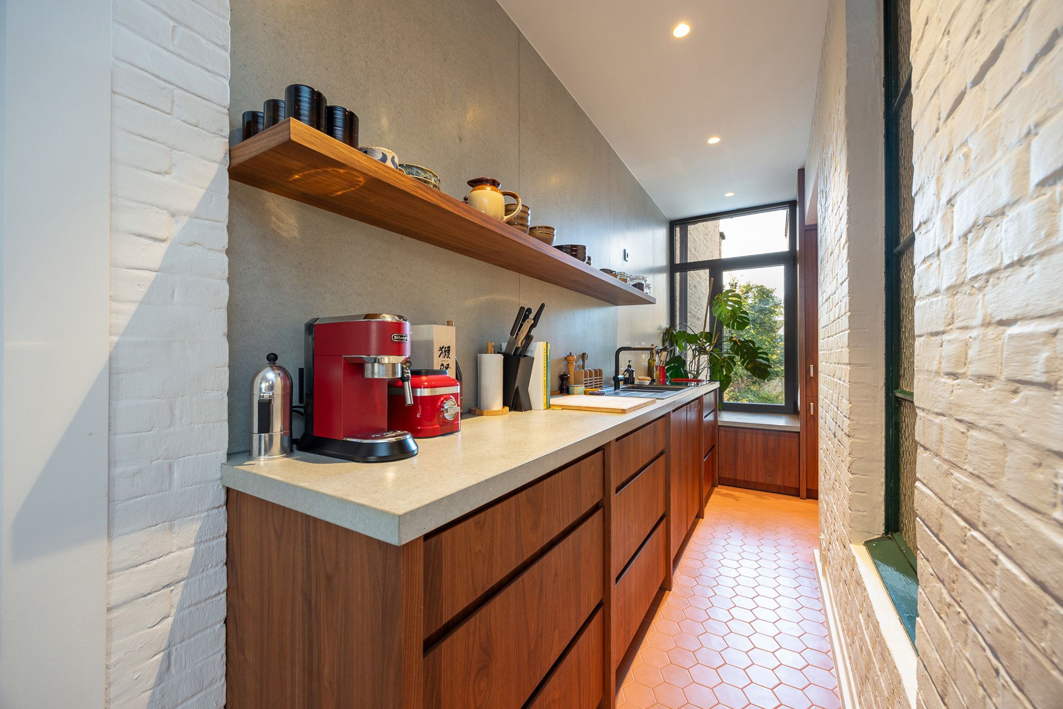 ANTWERPEN - Charmant gerenoveerd appartement foto 5