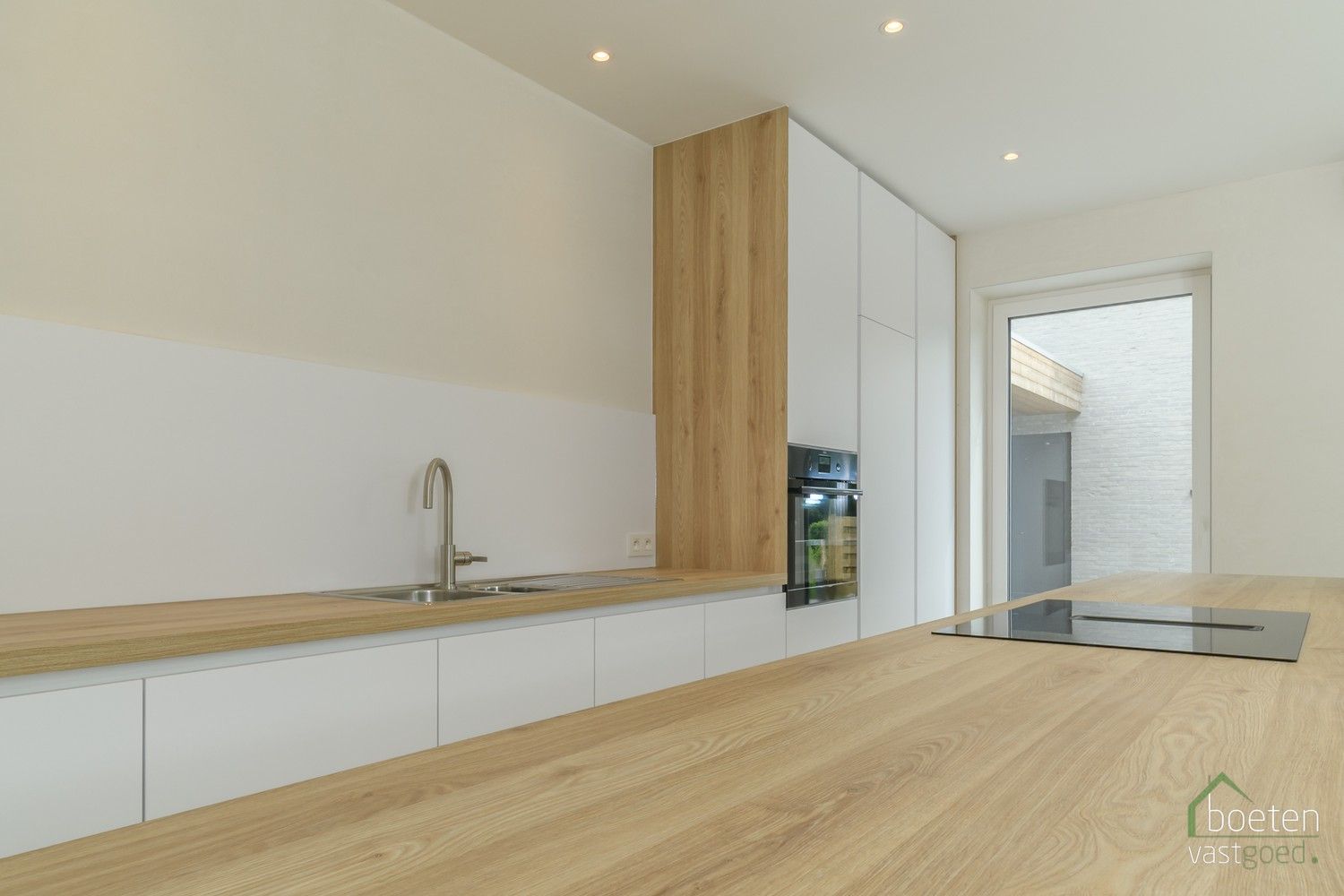 Koksijde/Sint-Idesbald: Energiezuinige en kwalitatief afgewerkte nieuwbouwwoning met 3 slaapkamers, carport en gezellig tuintje op 317m² grondopp. foto 10