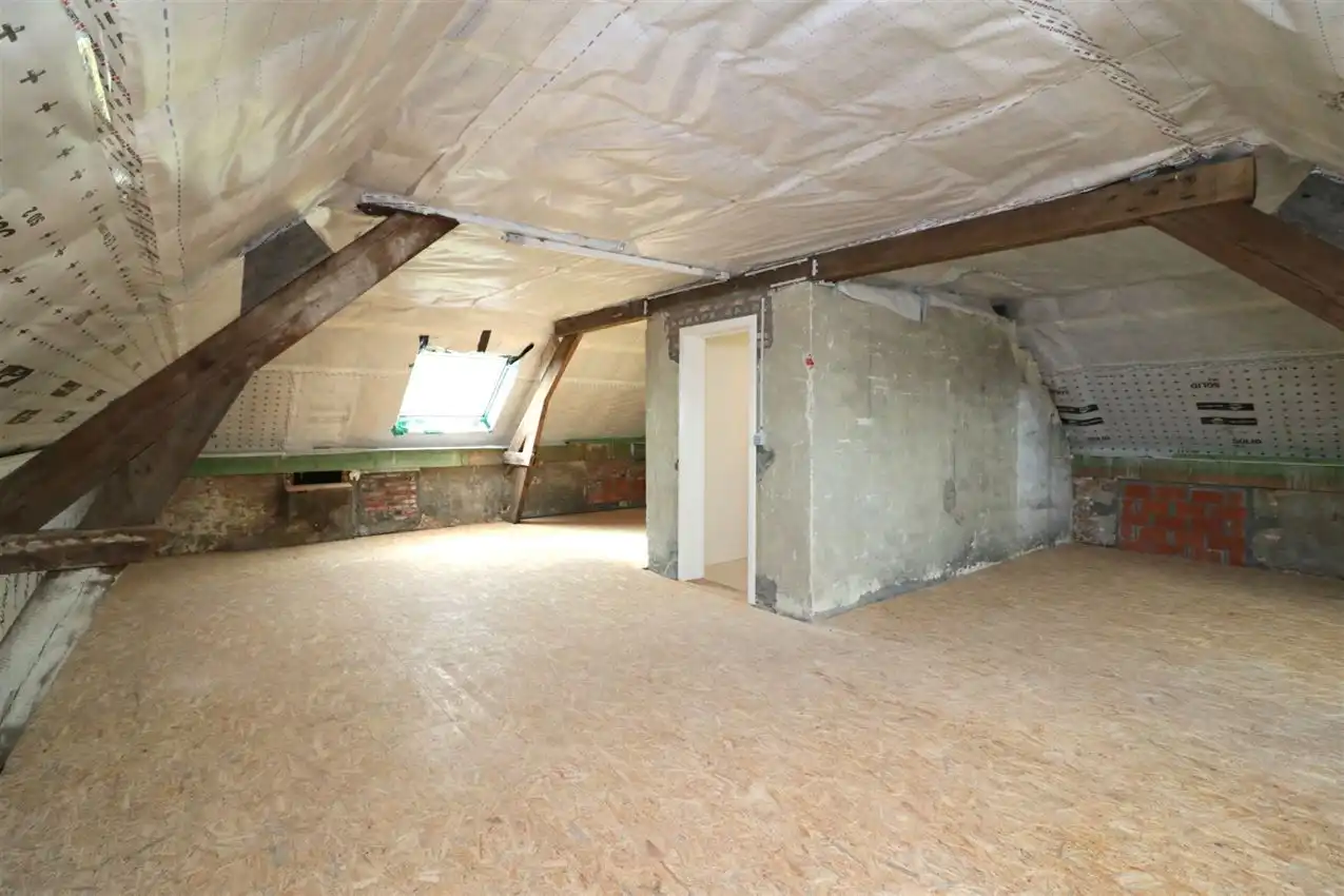 Gerenoveerde woning met 4 slpk, tuin, garage foto 30