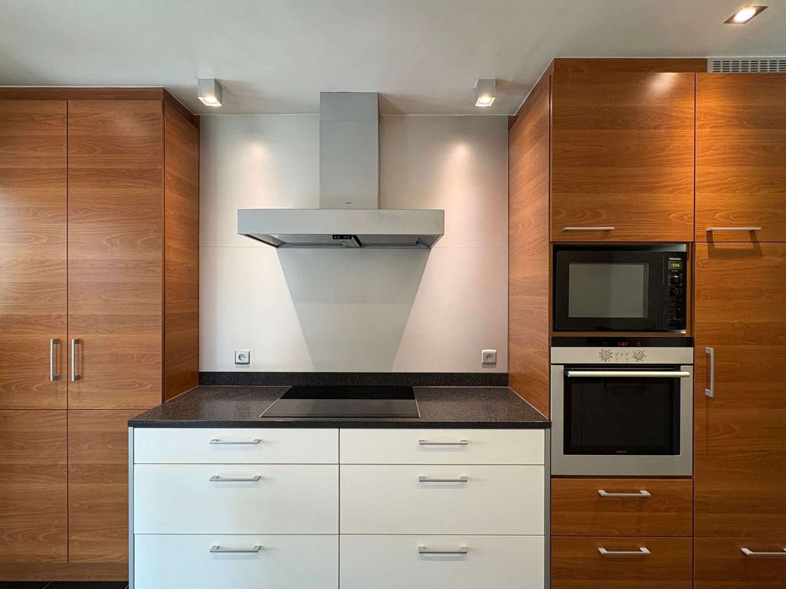 Verzorgde woning met 4 slaapkamers foto 10