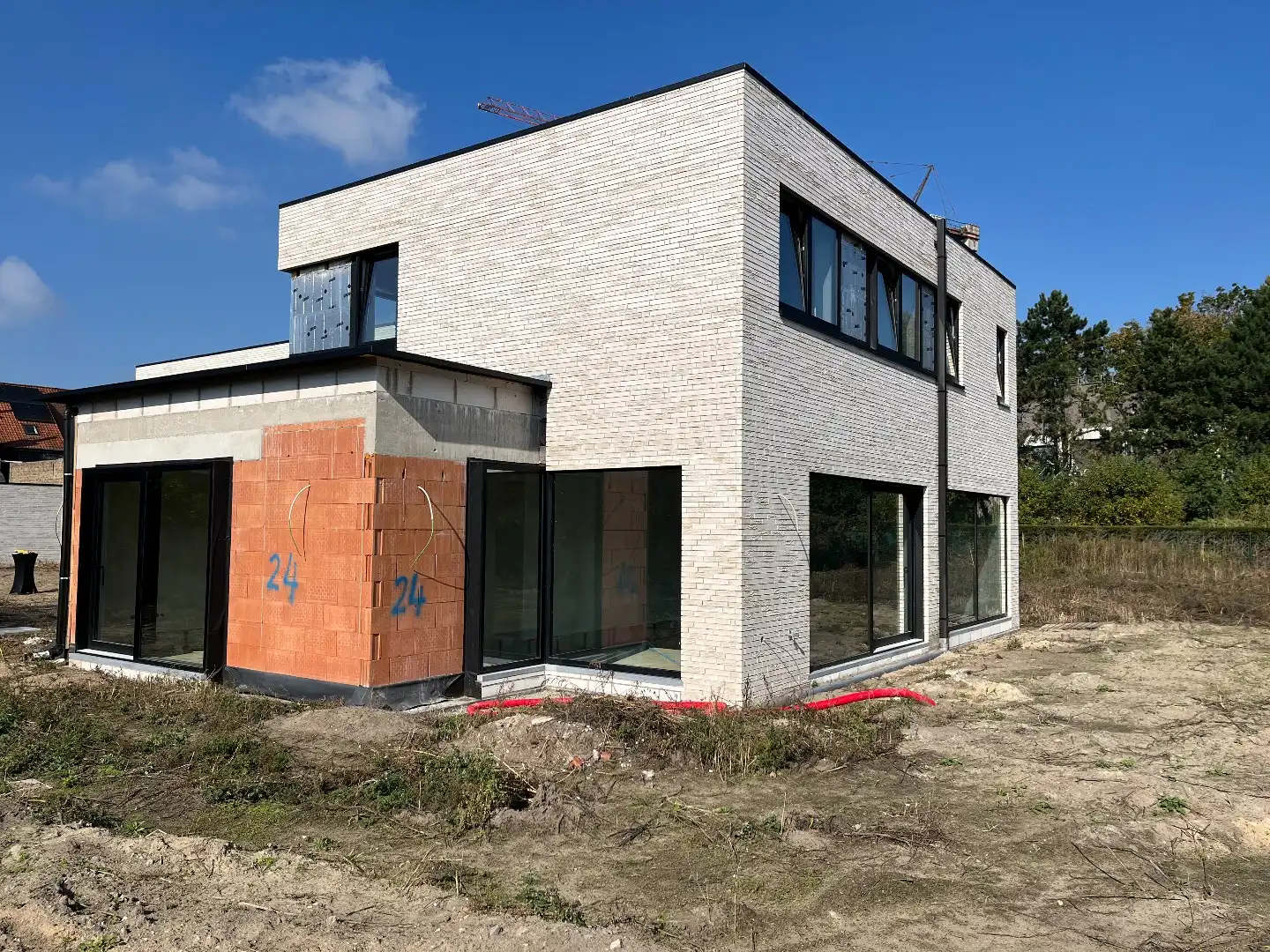 Nieuwbouwwoning, verscholen tussen het groen! foto {{pictureIndex}}