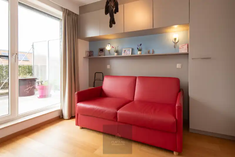 Prachtig appartement met 3 slpk en grote terrassen, zeer centraal gelegen te Nieuwpoort-Stad op slechts 150m van de markt. foto 23