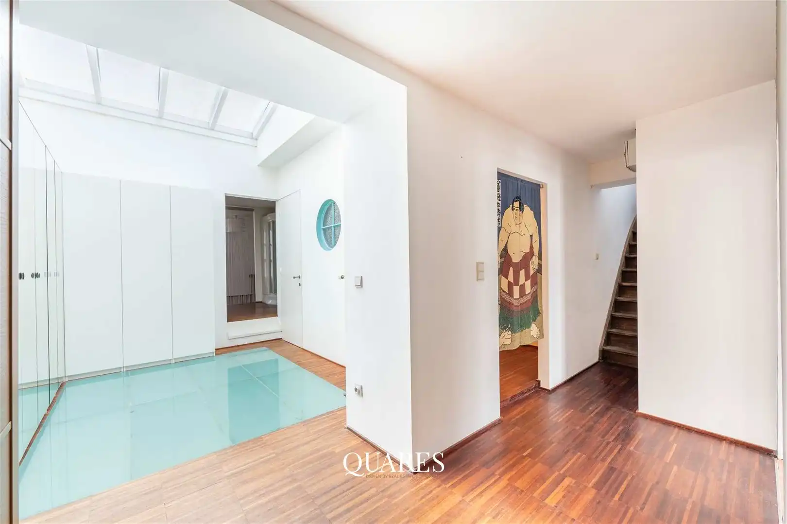 Herenhuis met zuidgerichte tuin en terras in het historisch centrum foto 16