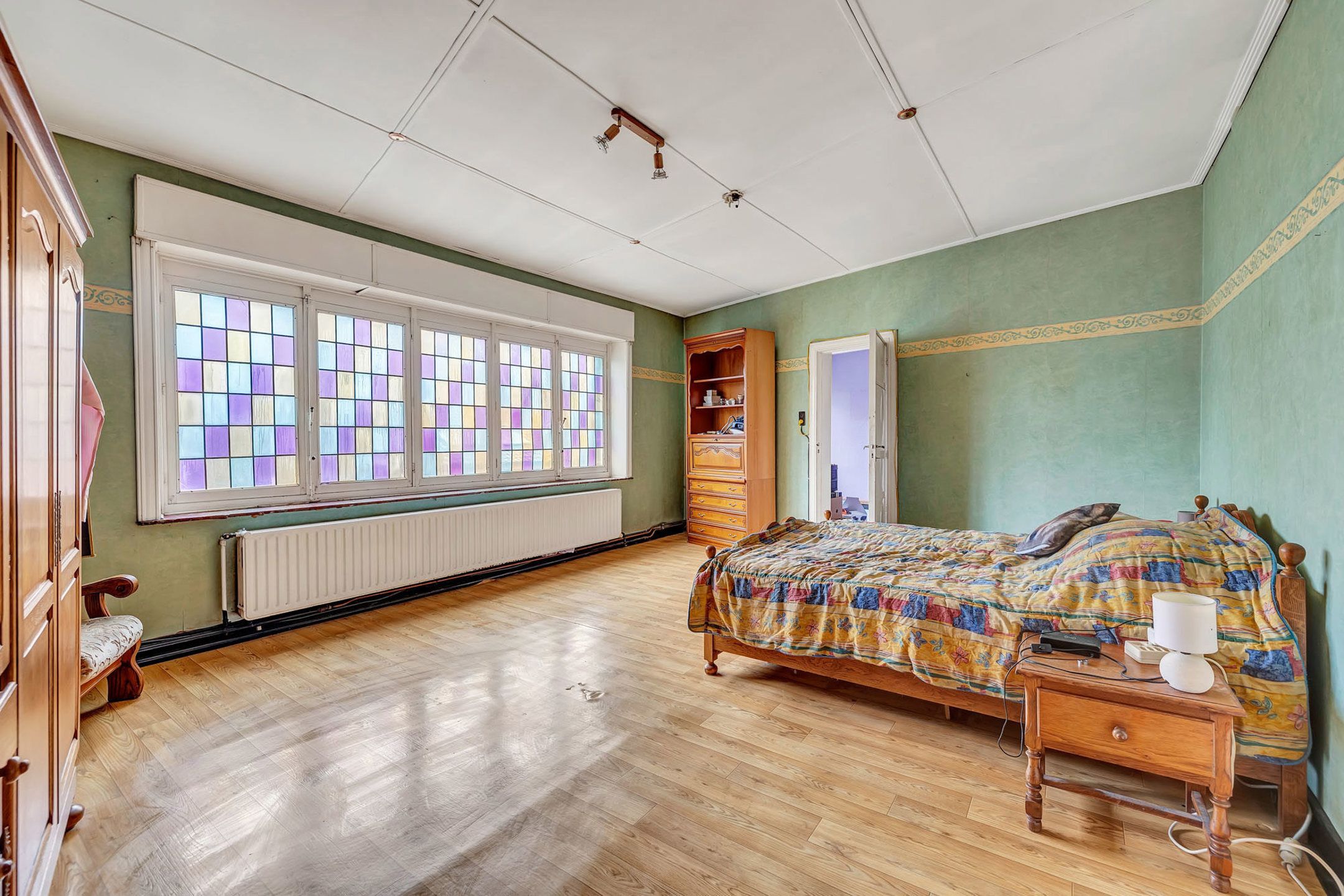 Ruime te renoveren woning op 12a 80ca gelegen in het centrum van Gooik foto 19