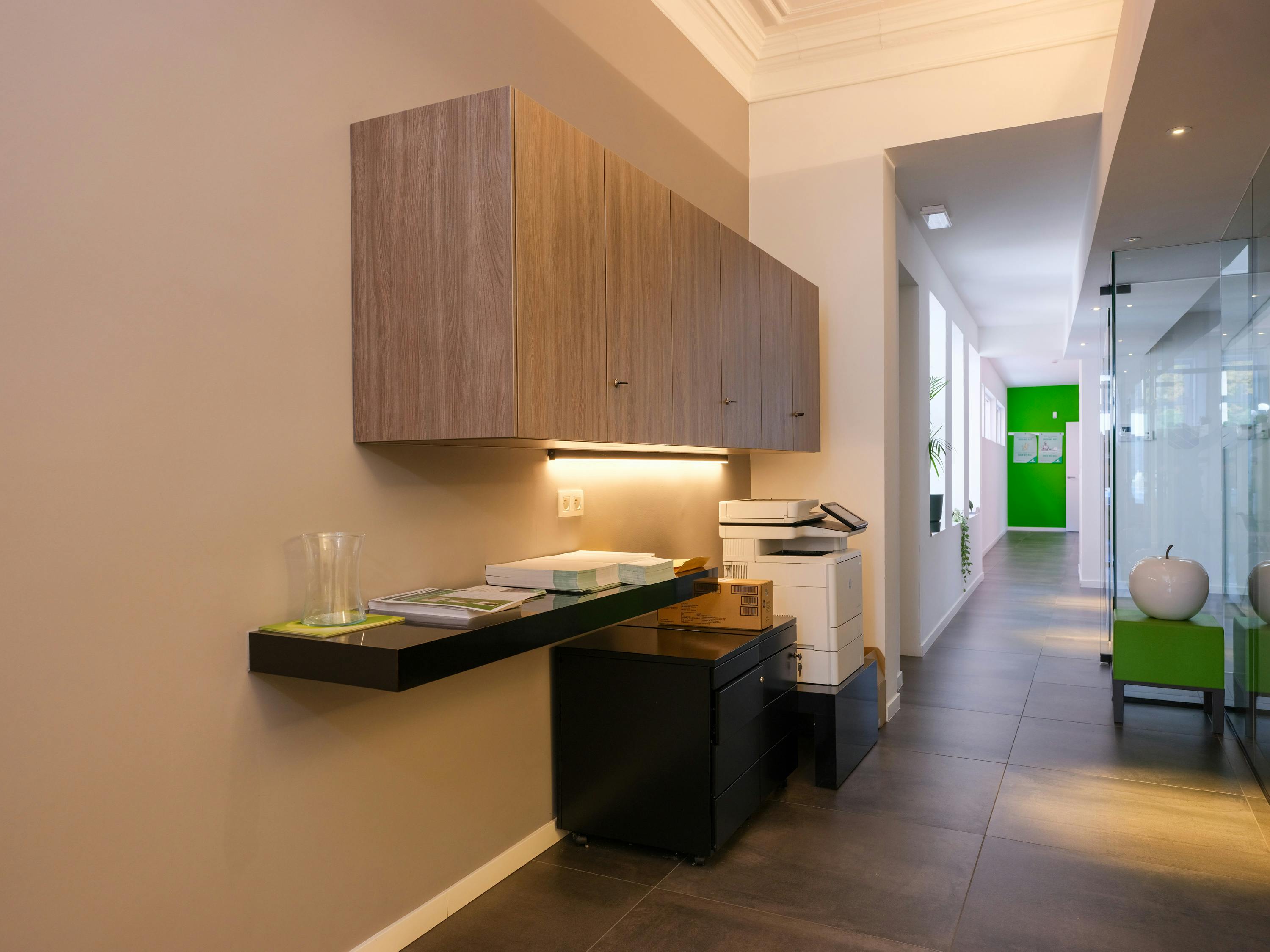 Instapklaar handelspand met woonst te koop op de Boelare in Eeklo foto 11