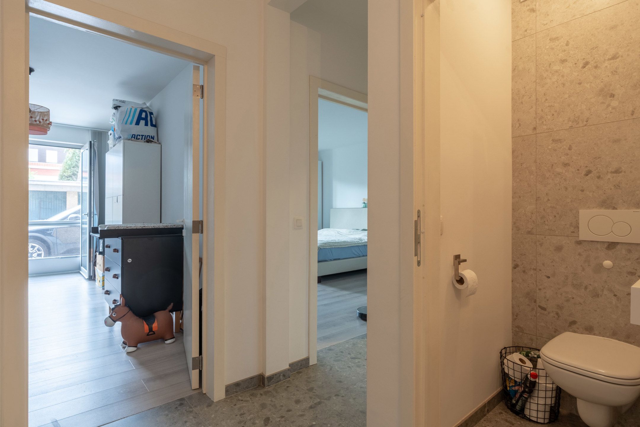 Modern, gelijkvloers 2-slpk app. met garagebox te Turnhout. foto 10