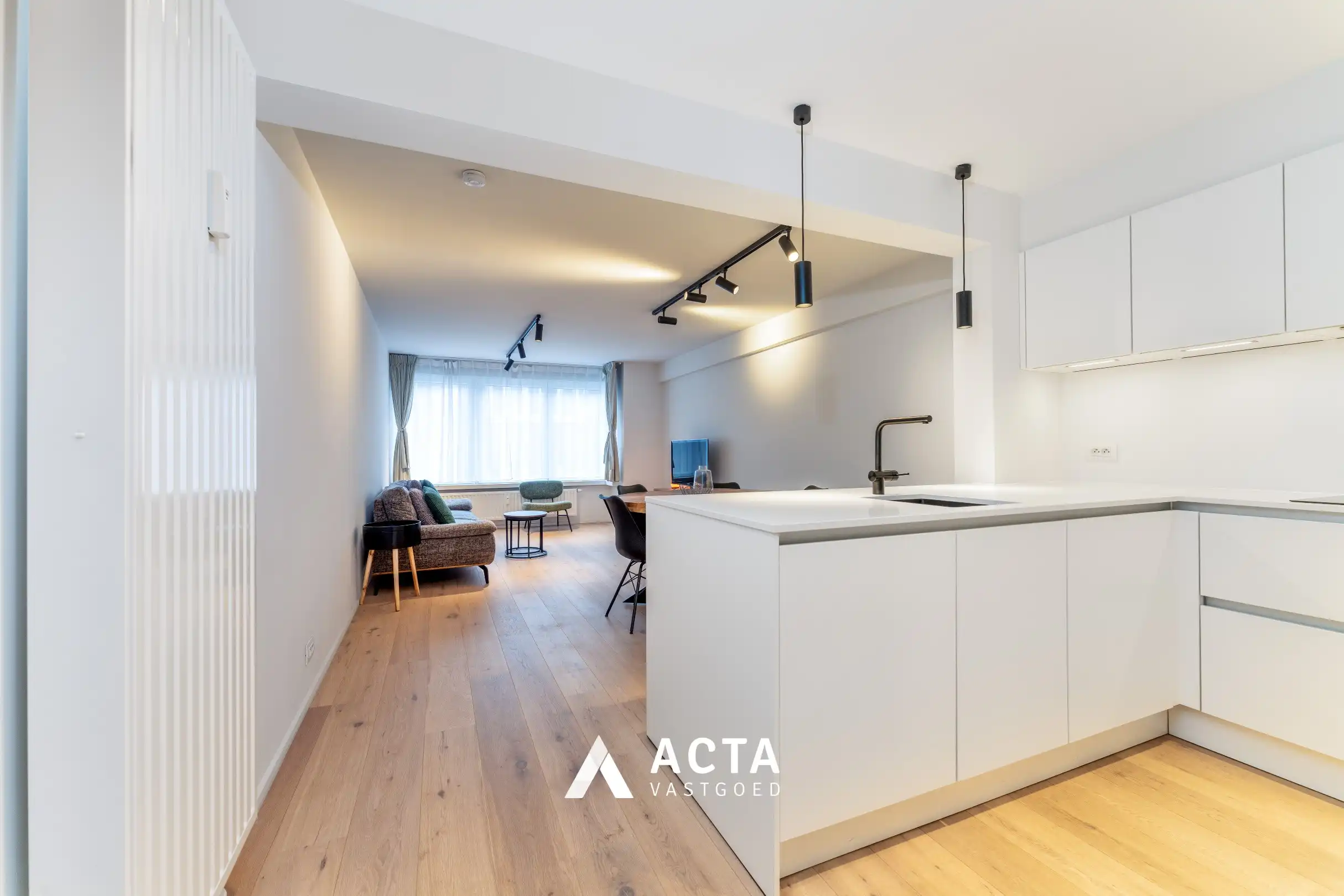 Instapklaar appartement met 2 slaapkamers in centrum Oostende foto 2