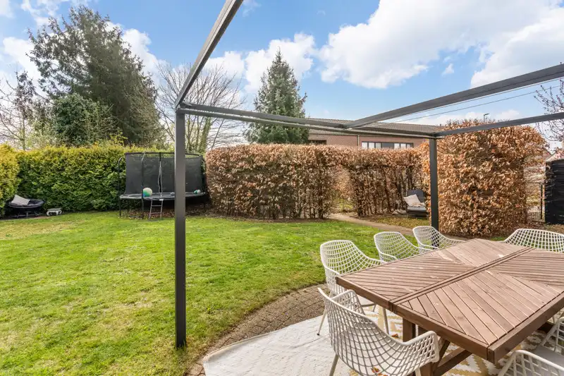 Uniek gelegen gezinswoning met bijgebouw op 8are foto 44