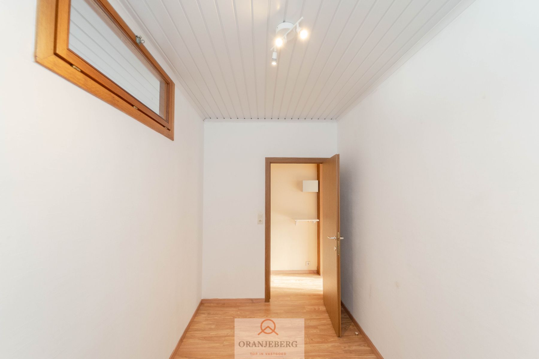 Ruim appartement aan station Gent-Sint-Pieters foto 17