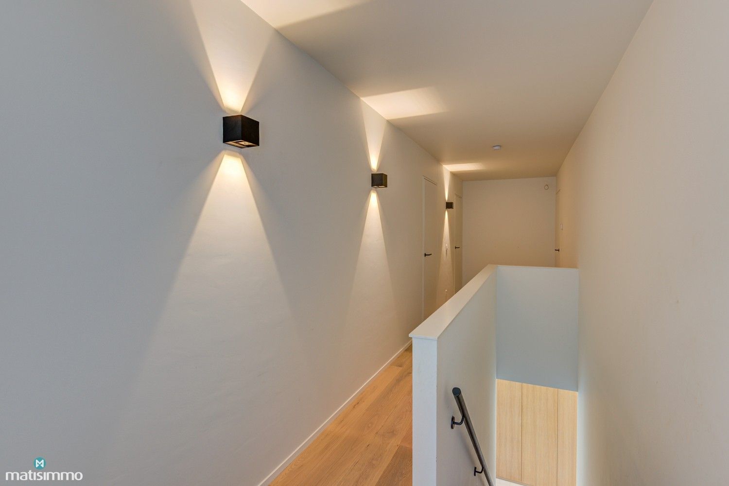 MODERNE VILLA MET INGEBOUWD ZWEMBAD, 3 SLAAPKAMERS EN PRAKTIJKGEDEELTE IN RUSTIGE OMGEVING TE WELLEN foto 15