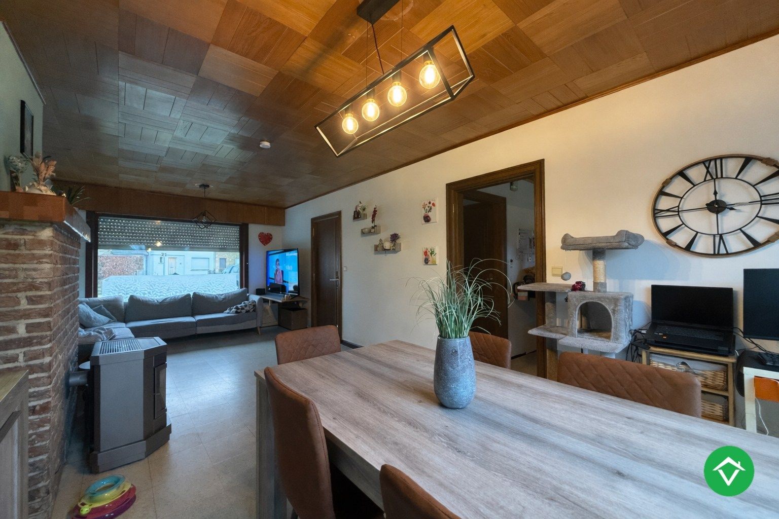 Ruime, stevige woning met 3 slaapkamers, garage en tuin te Izegem foto 4