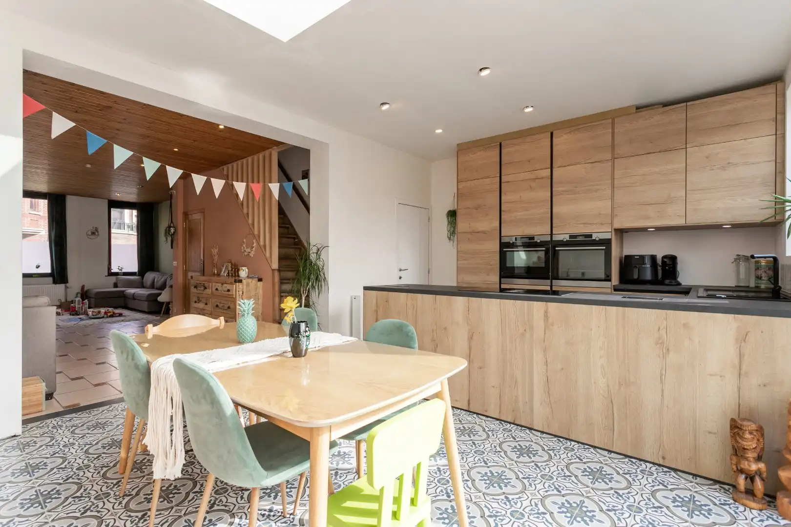 Instapklare woning met 4 slaapkamers en tuin te Huizingen foto 11