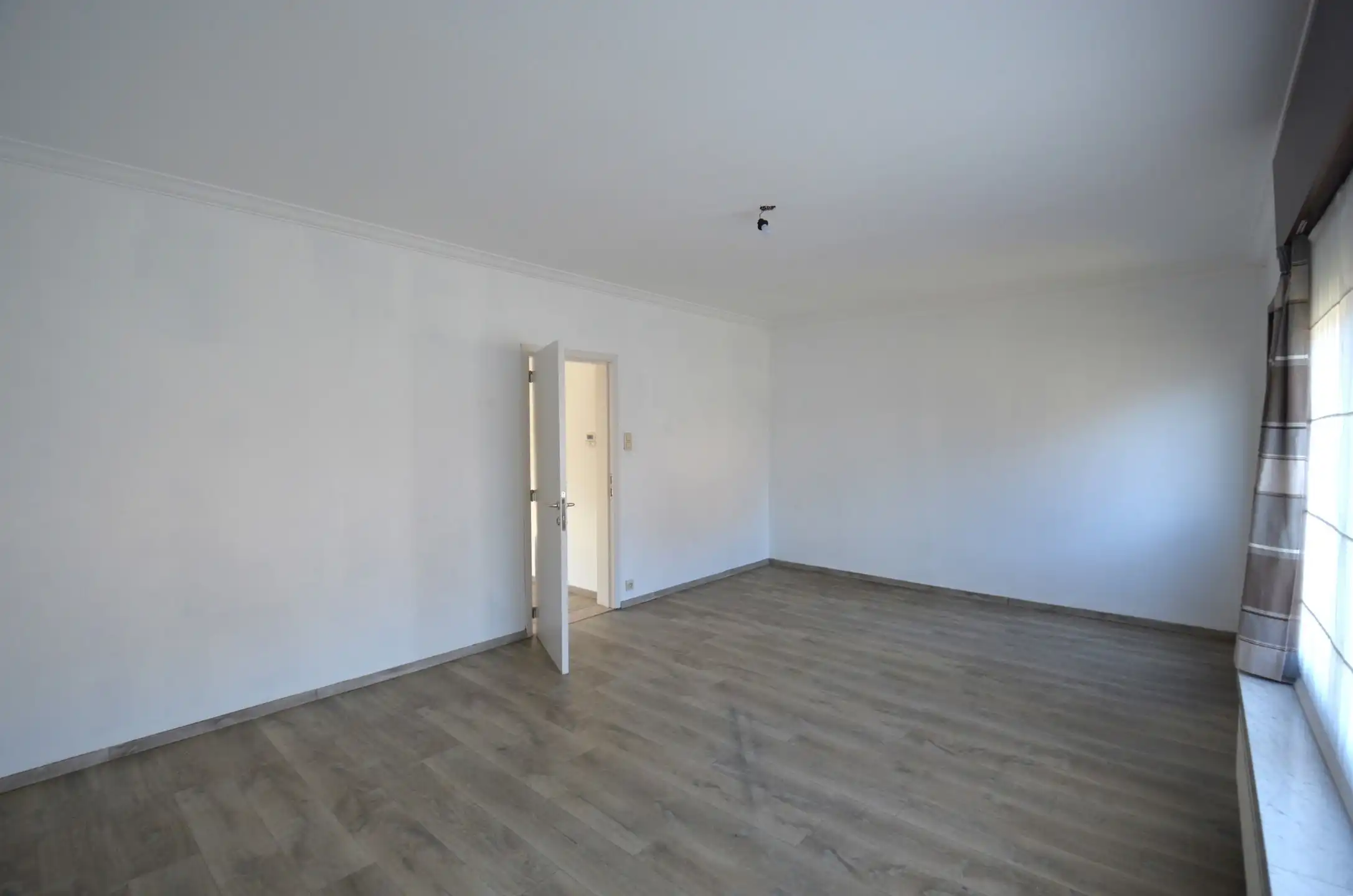 Knusse te renoveren laagbouw op TOP-ligging foto 8