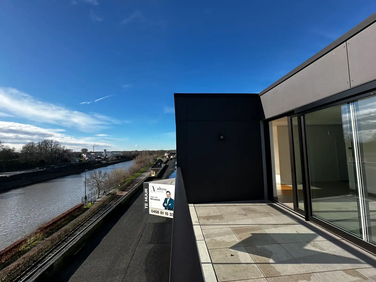 Ruime penthouse aan het water in Aalter-Brug foto {{pictureIndex}}