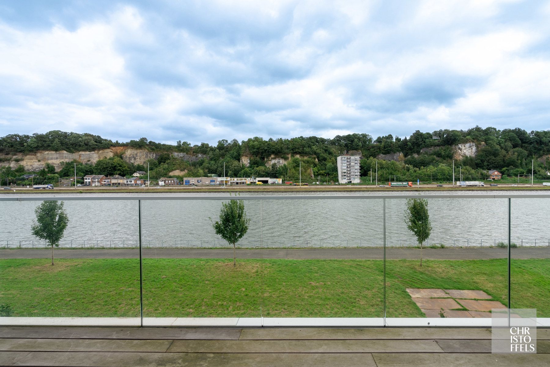 Residentie MeuseView buitengewoon wonen aan de Maas! foto 5