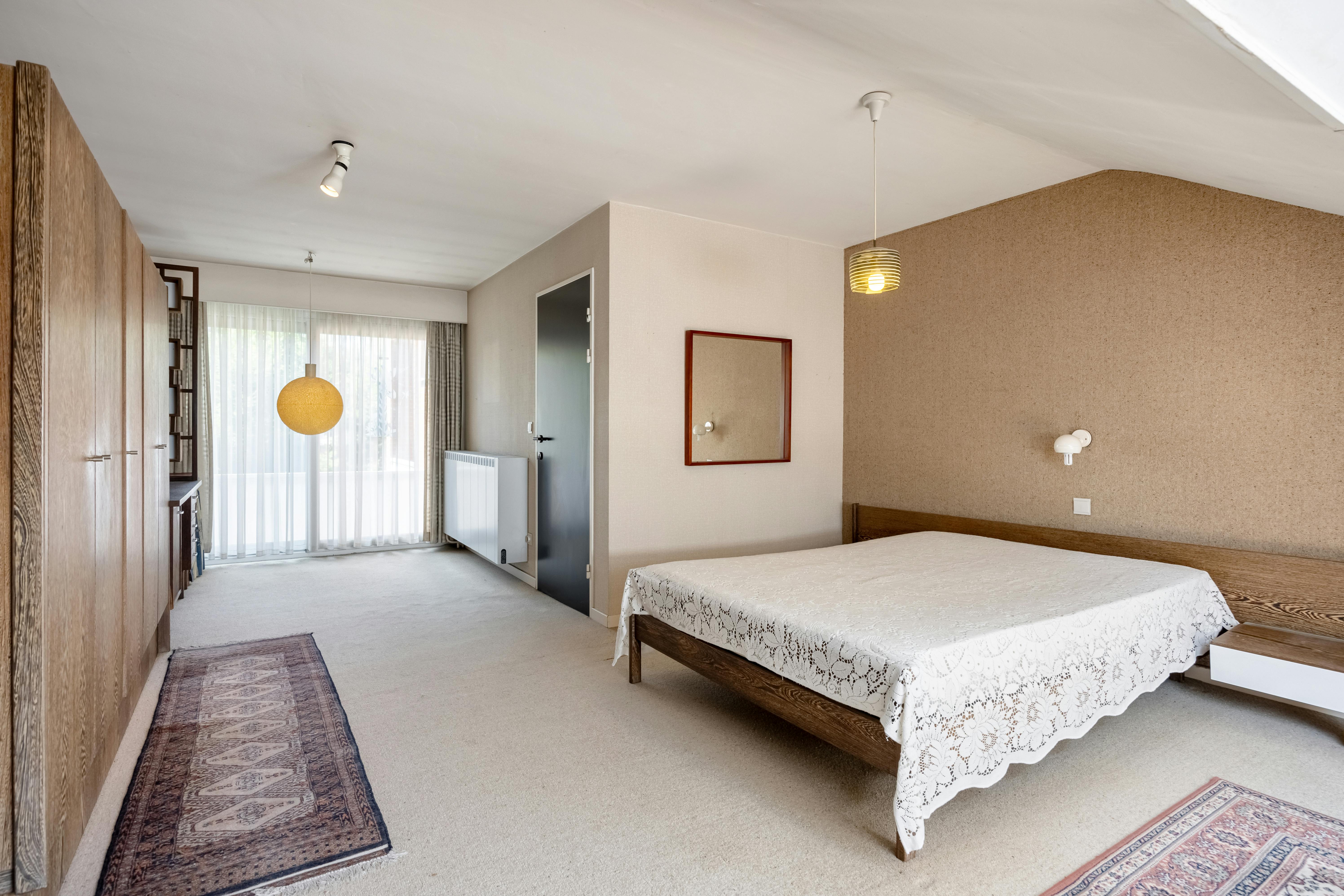 Te renoveren ruime gezinswoning met 5 slaapkamers te Hasselt foto 20