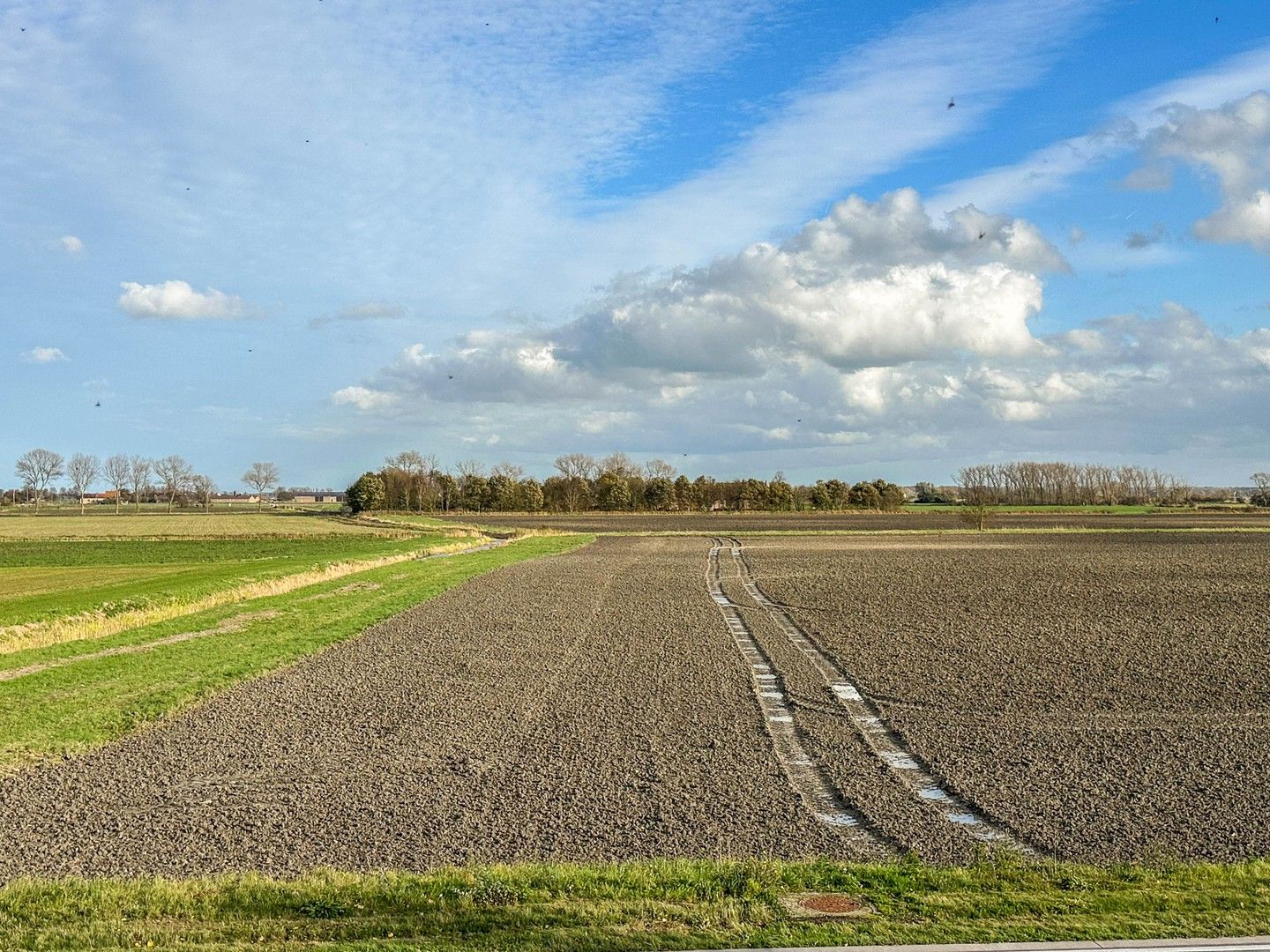 Te renoveren woning met grote garage/opslagruimte Schore. foto 24