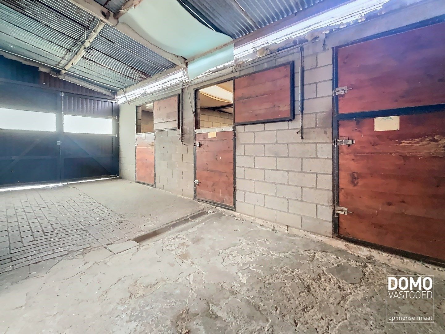 Karaktervolle woning met tal van mogelijkheden en voorzien van paardenstallingen foto 25