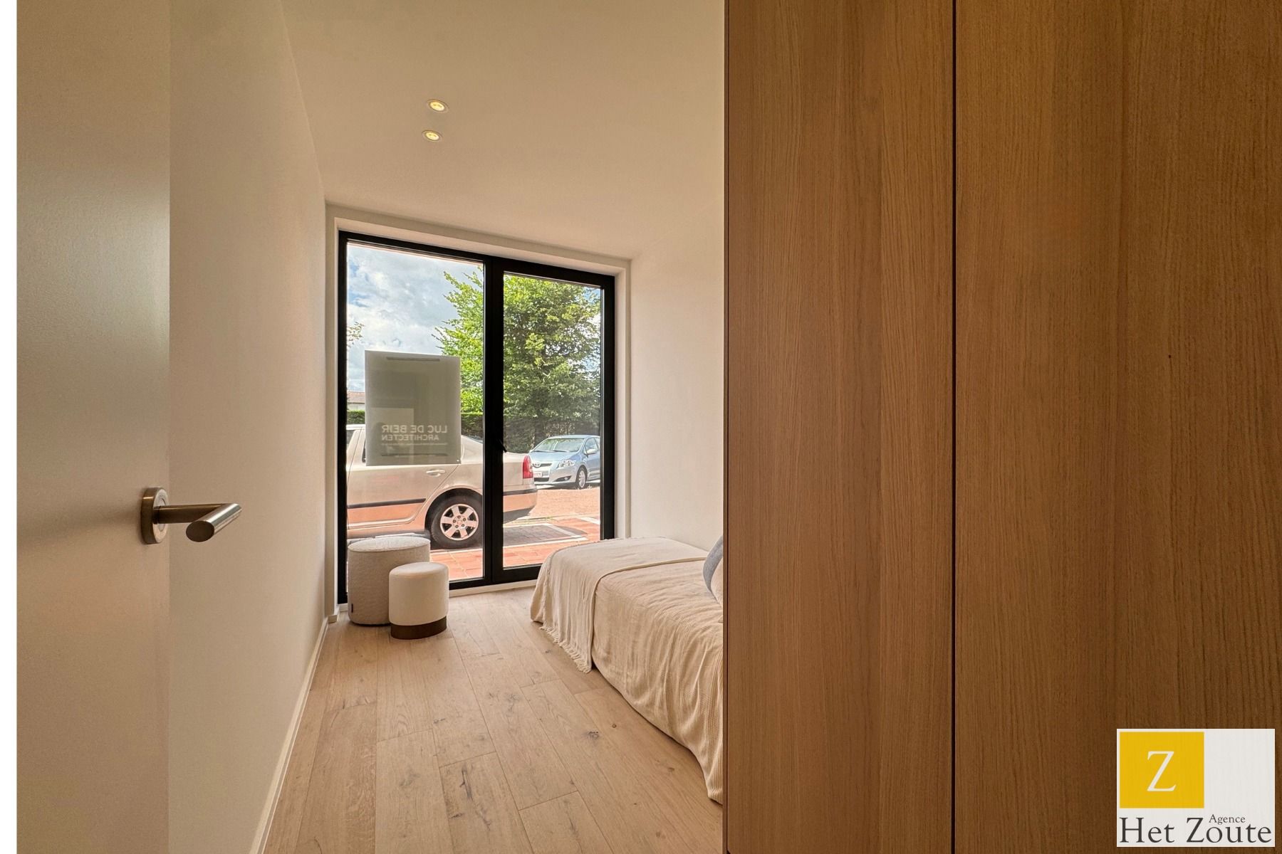 Gelijkvloers appartement met terras en tuin te Knokke foto 15