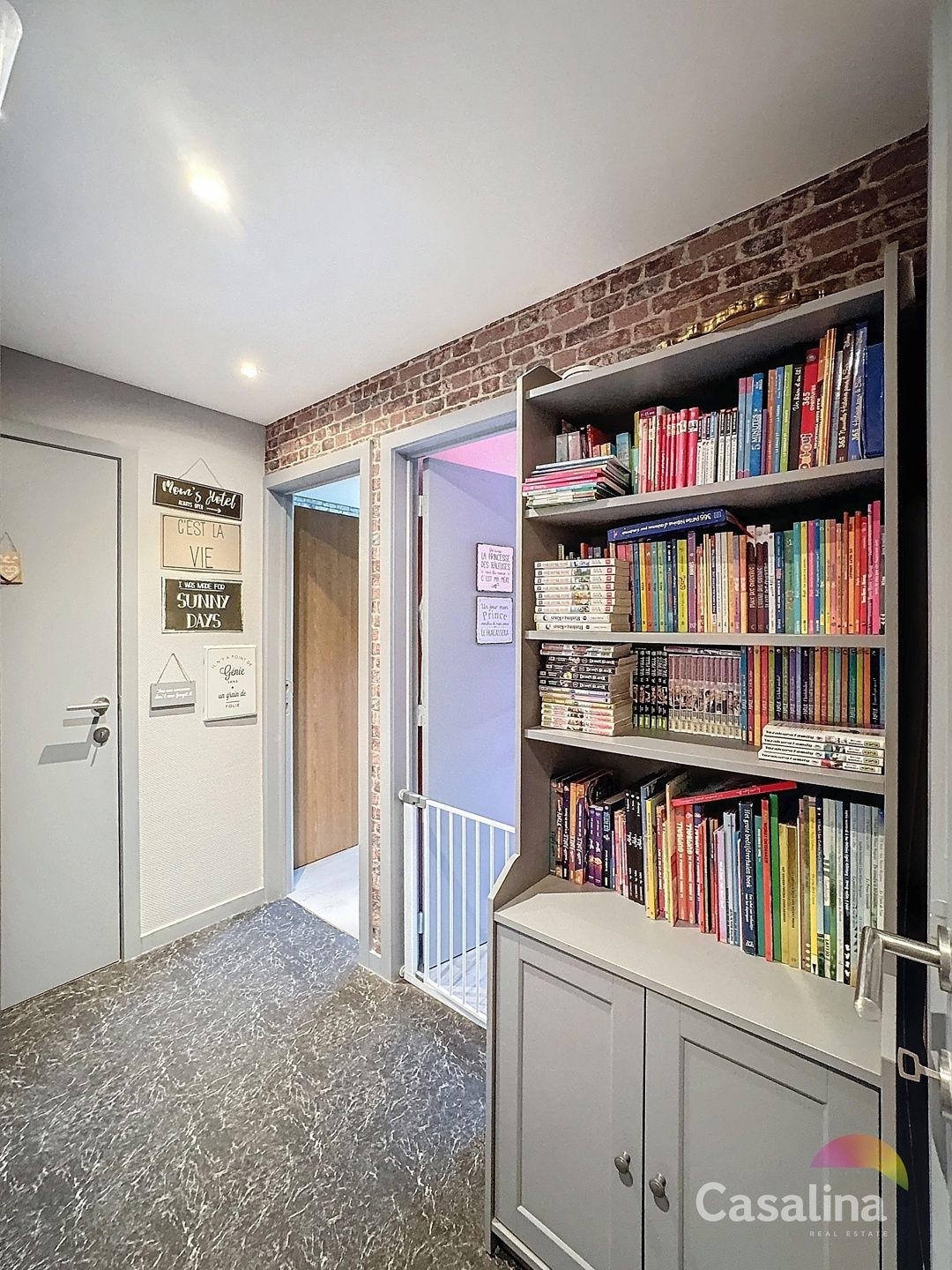 Twee-slpk appartement in uitstekende staat +parking foto 12