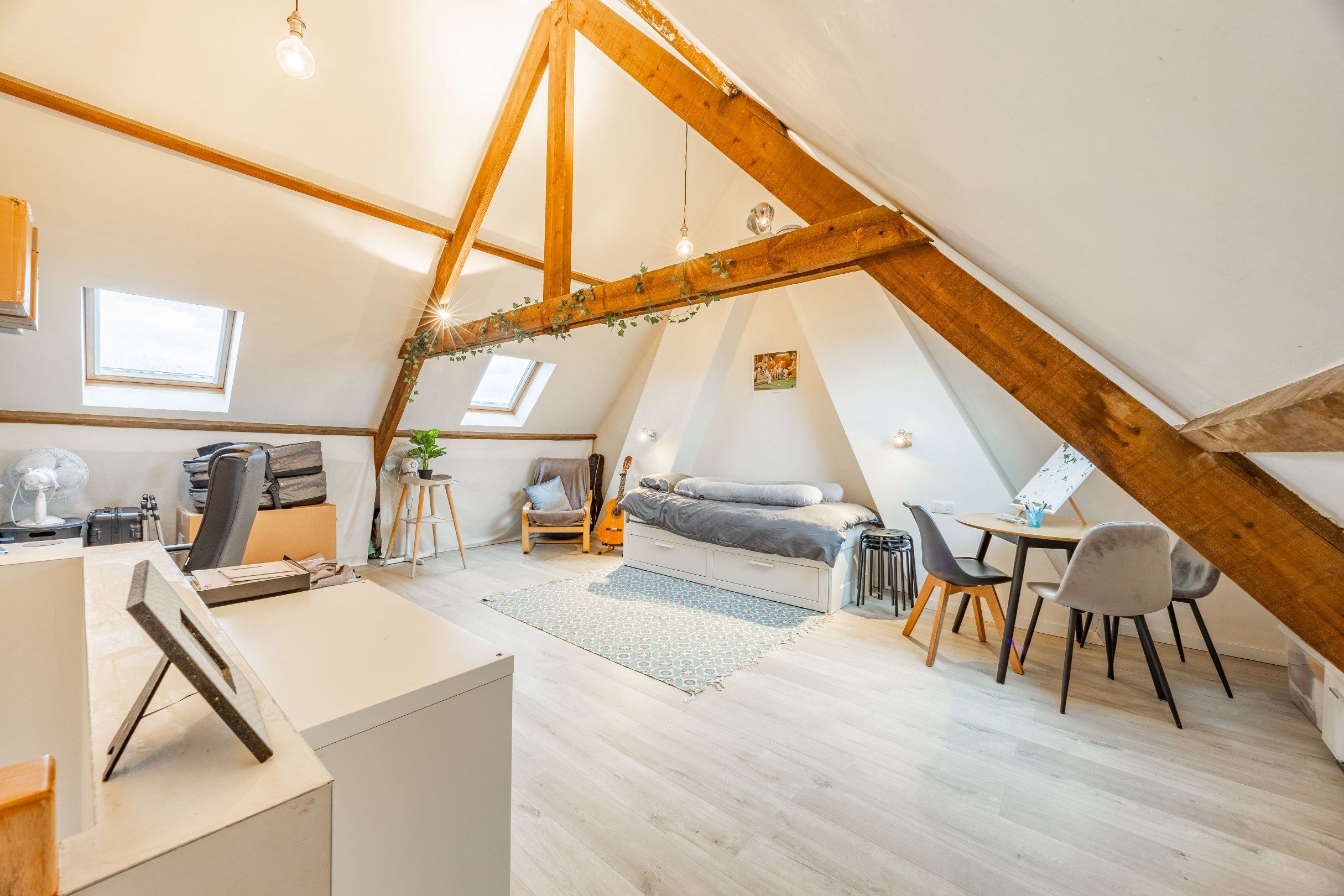 Gerenoveerde rijwoning met tuin foto 16