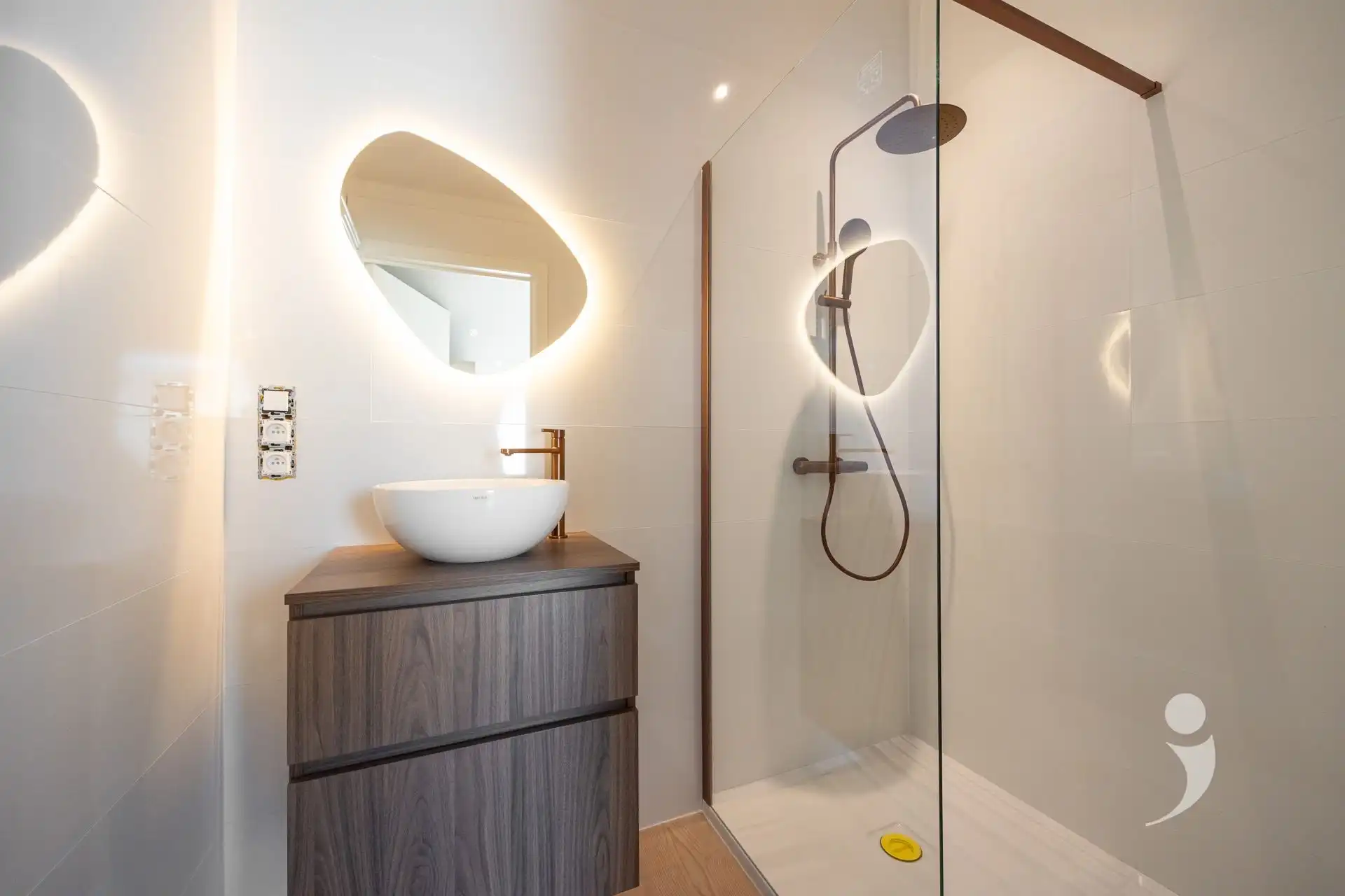 Exclusief gerenoveerd appartement op toplocatie in Leuven foto 14
