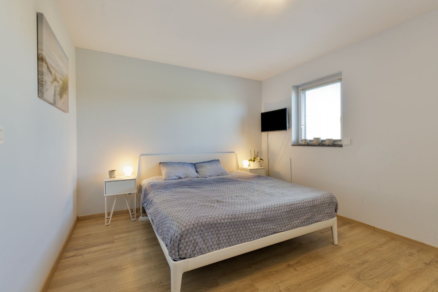 Halfopen recente woning te koop in rustige wijk Baanhof foto 17