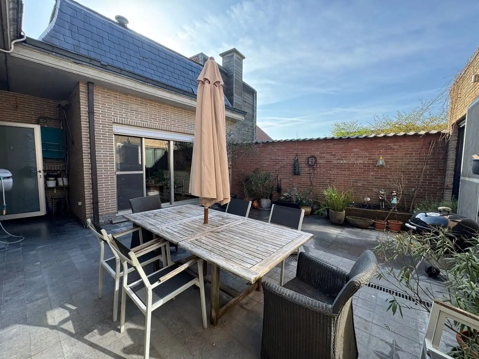 Woning met kantoren en magazijn van 1500m² foto 15