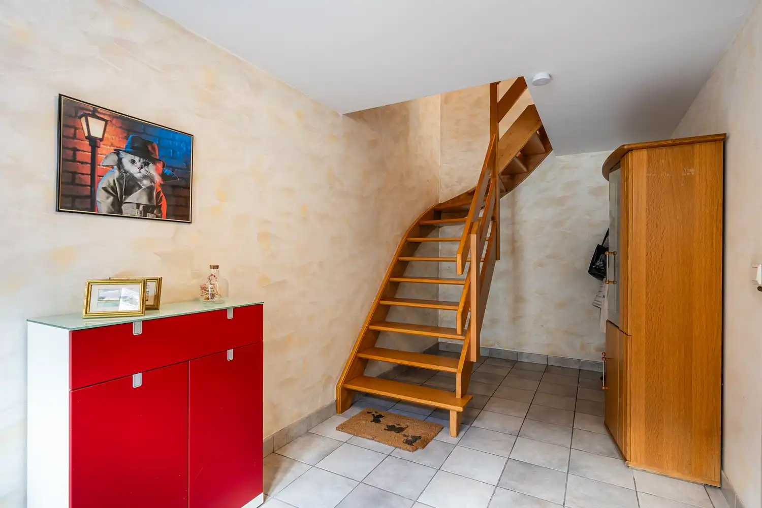 Ruime bel-étage met praktische garage, tuin én 3 slpks foto 2