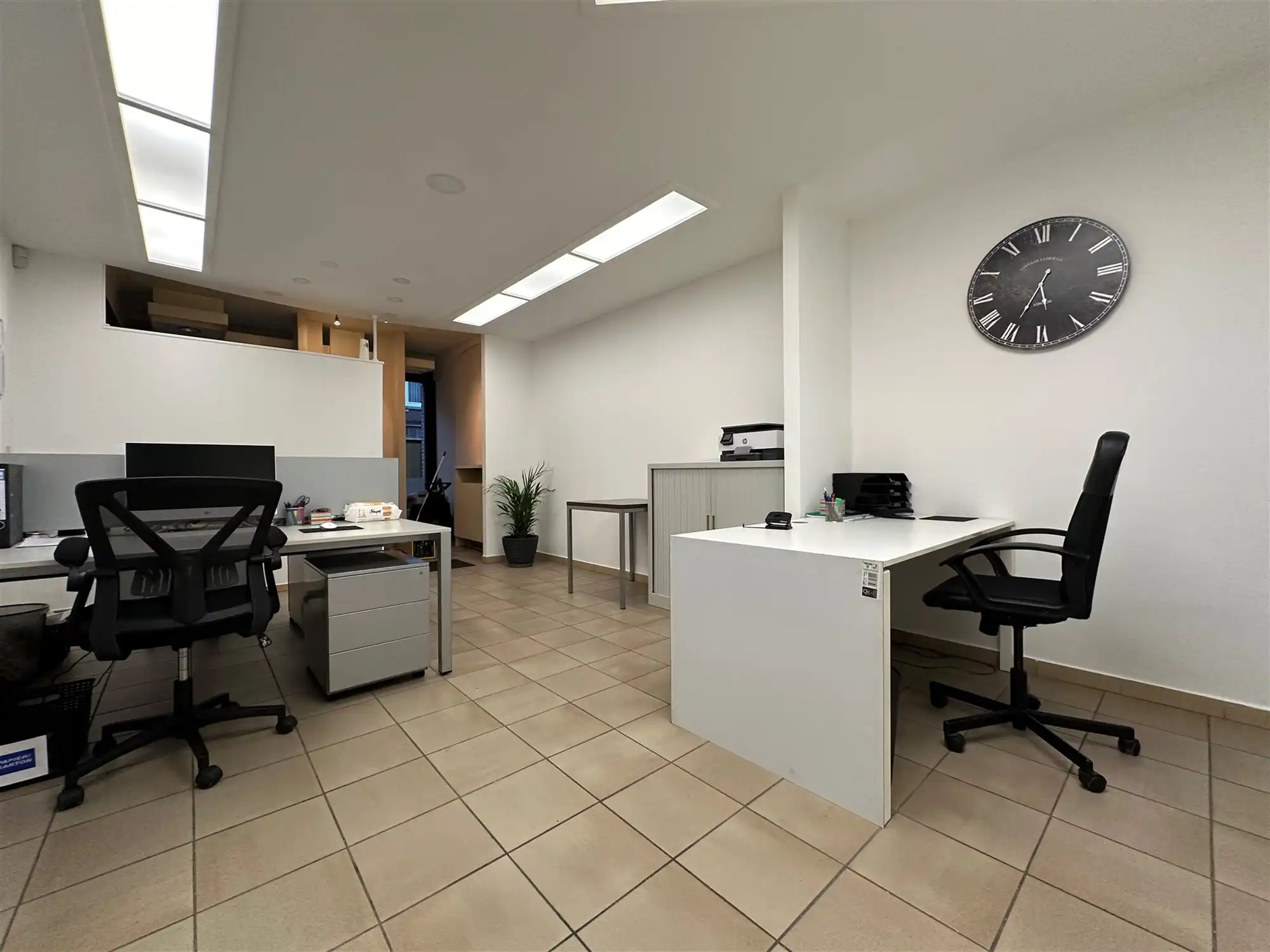 Commerciële ruimte te huur Oostrozebekestraat 14 - 8760 TIELT