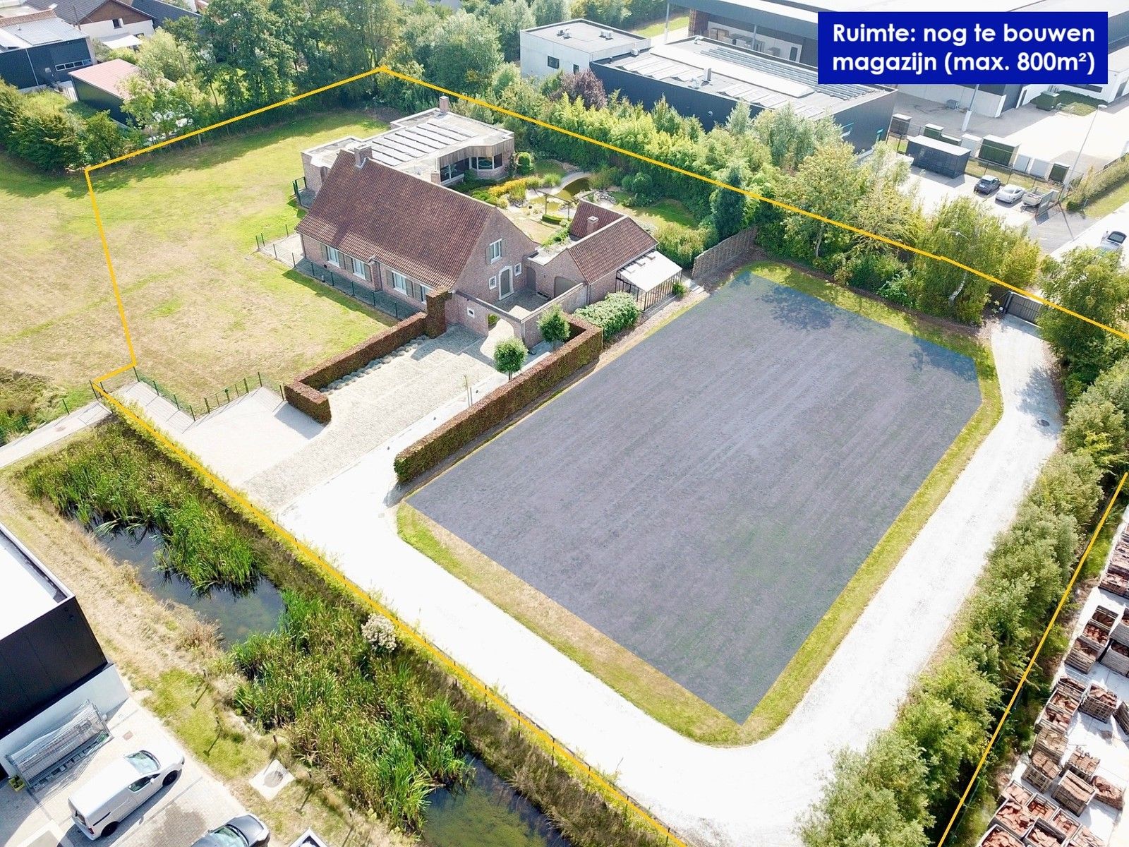 Riante landelijke VILLA (550m²) met verwarmd BINNENZWEMBAD op industriezone "De Zandberg" te Ingelmunster. Nog te bouwen MAGAZIJN (max. 800m²) mogelijk op braakliggend terrein. foto 2