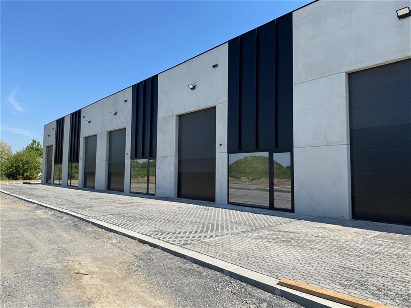 Te Koop Te Huur Nieuwbouw KMO units te Enghien foto 17