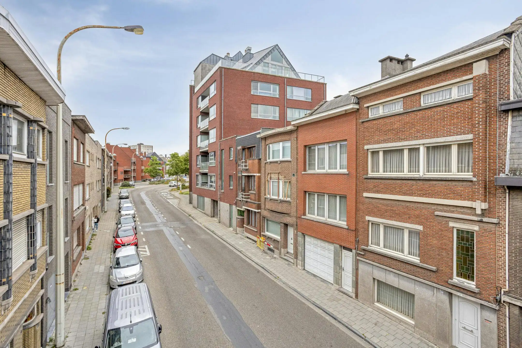 Zeer ruim huis in Boom met veel potentieel in Boom foto 35