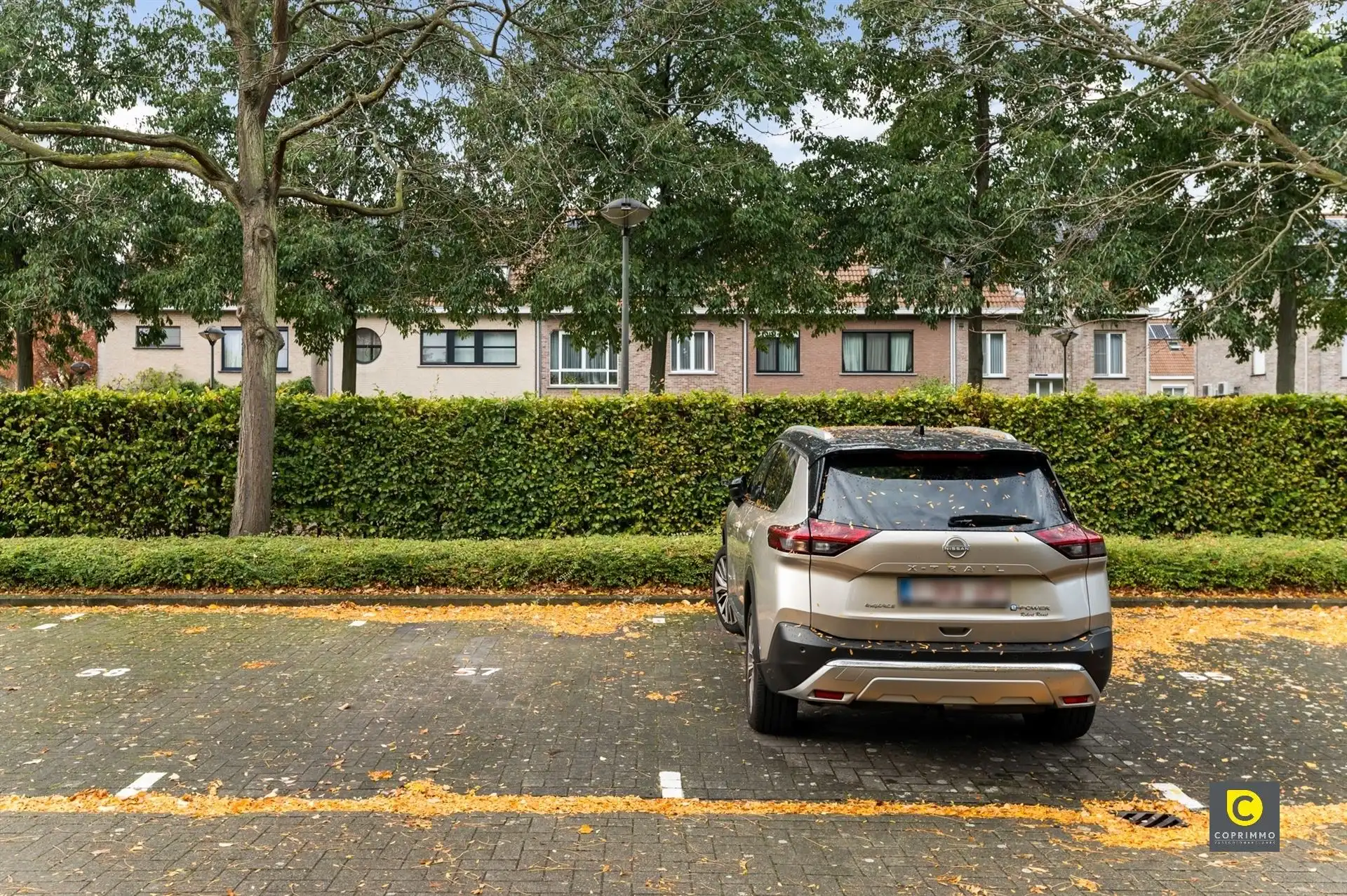 Bovengrondse autostaanplaats in de Veldekens! foto {{pictureIndex}}