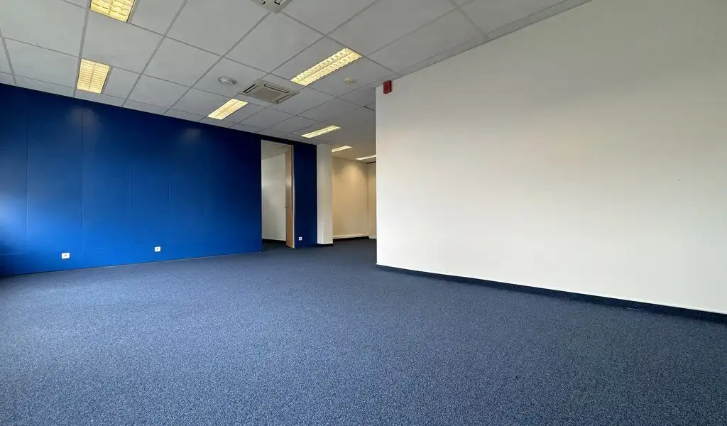 Gelijkvloers kantoor te huur in Noorderlaan Business Site te Antwerpen foto 6