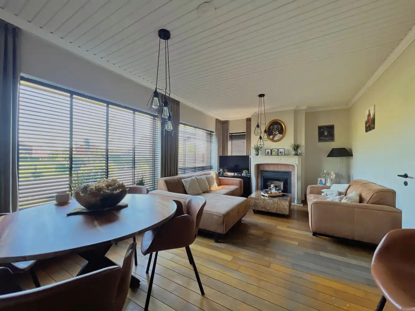 Villa met 2 loodsen (300m² / 150m²) op ca.1850m² foto 4