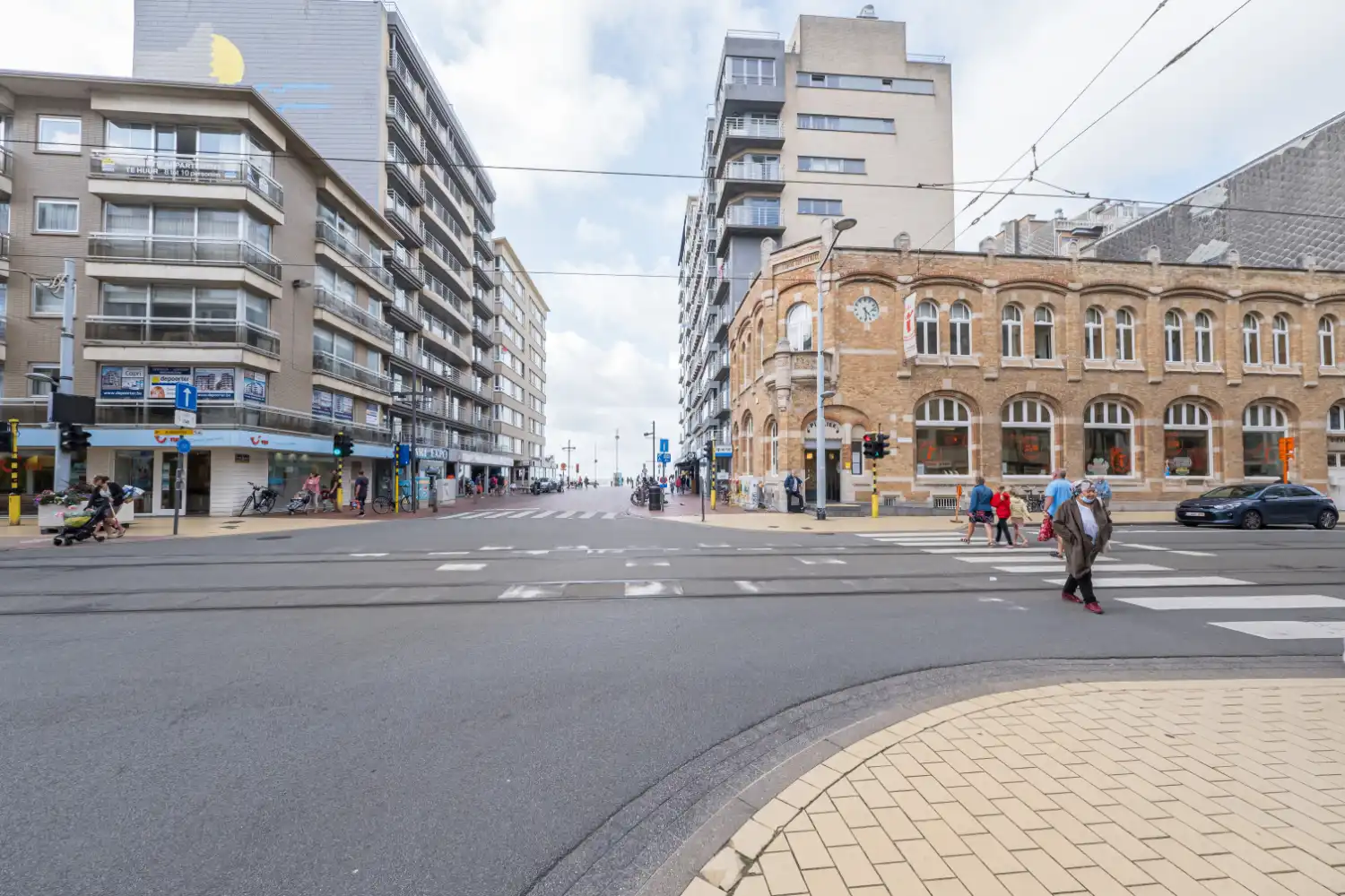 Modern 1 slaapkamer-appartement met zijdelings zeezicht foto 17