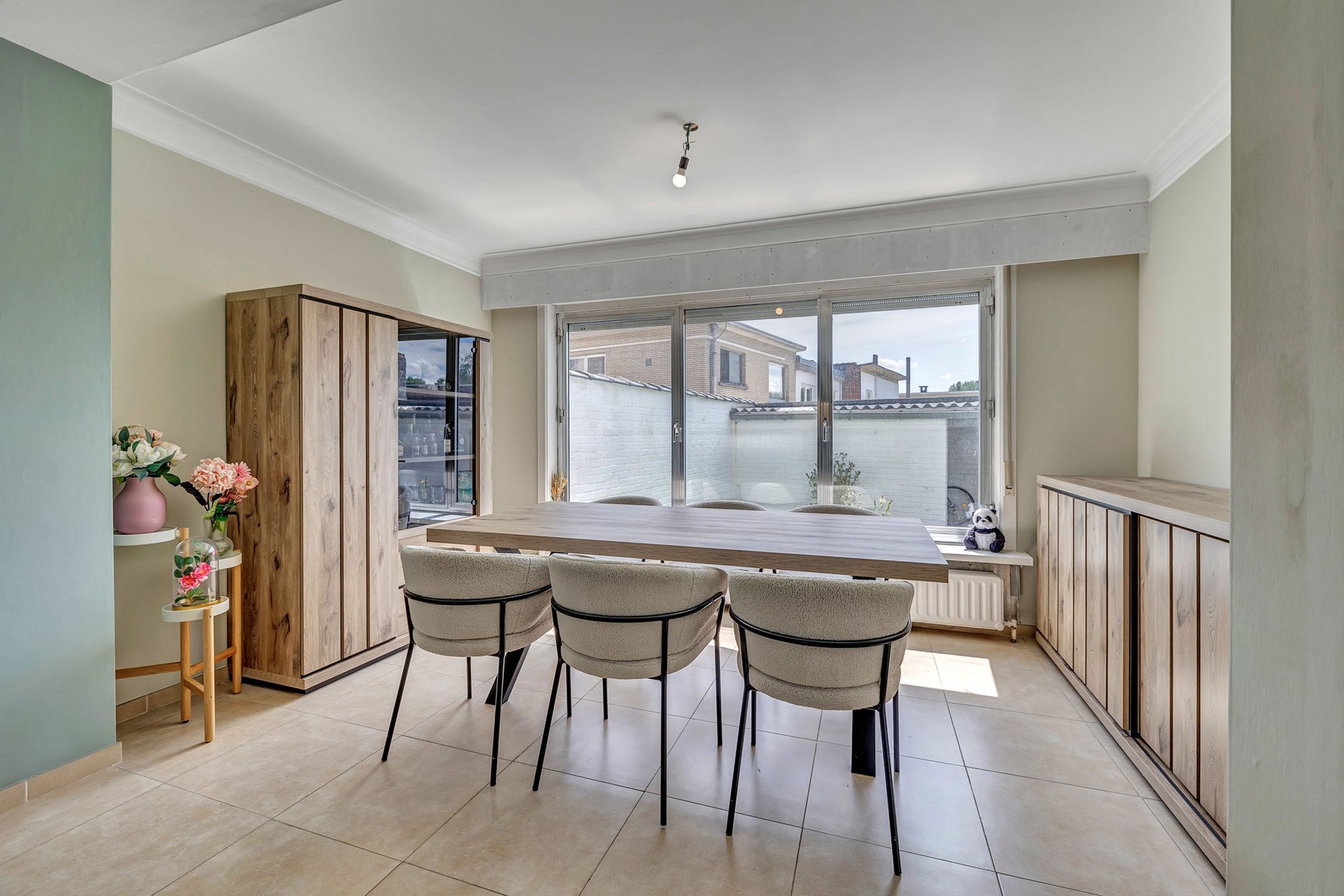Instapklare woning met ruim terras en 3 slpk te Iddergem foto 8