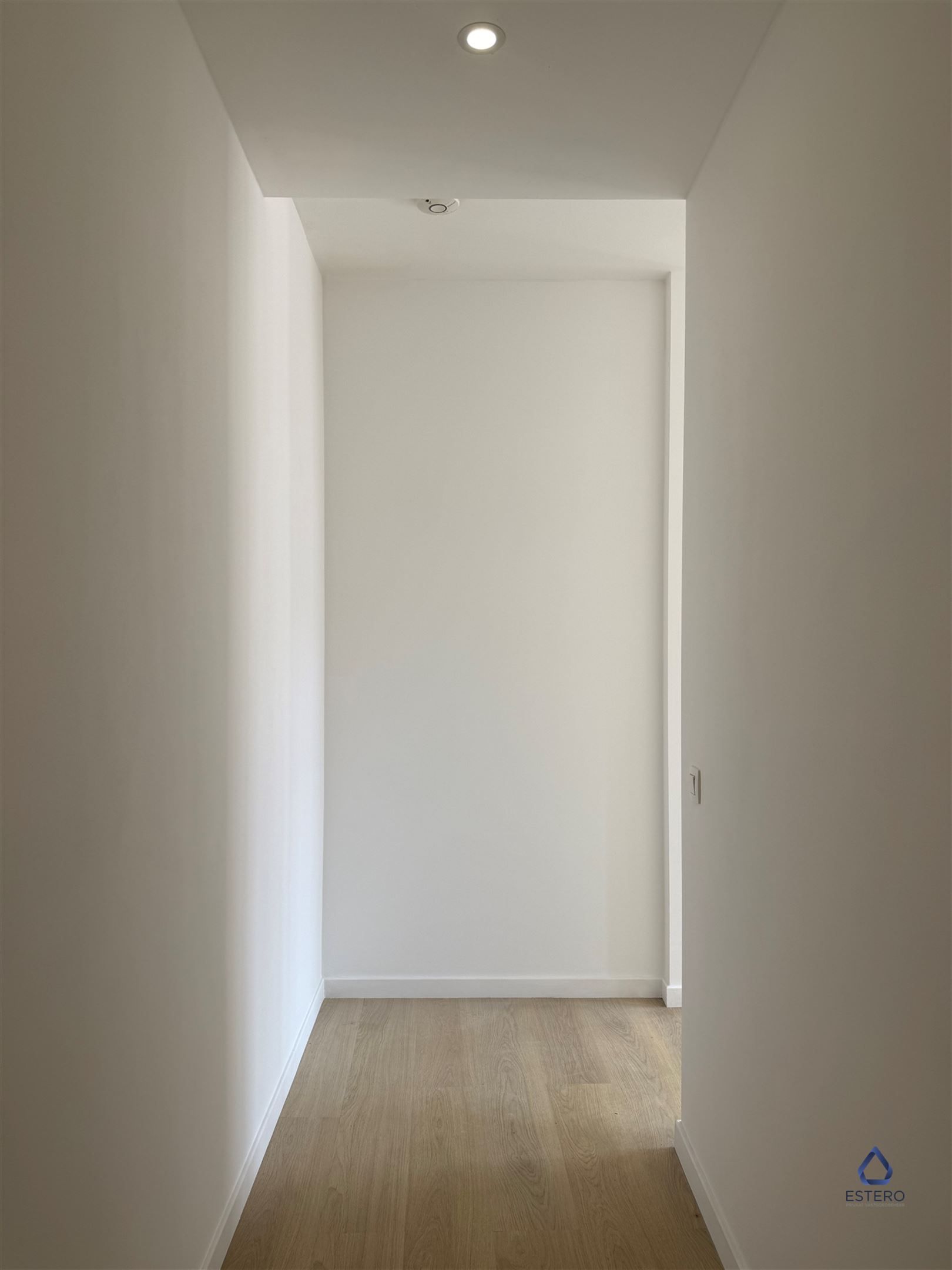 Eénslaapkamer appartement te huur in Oostende foto 2
