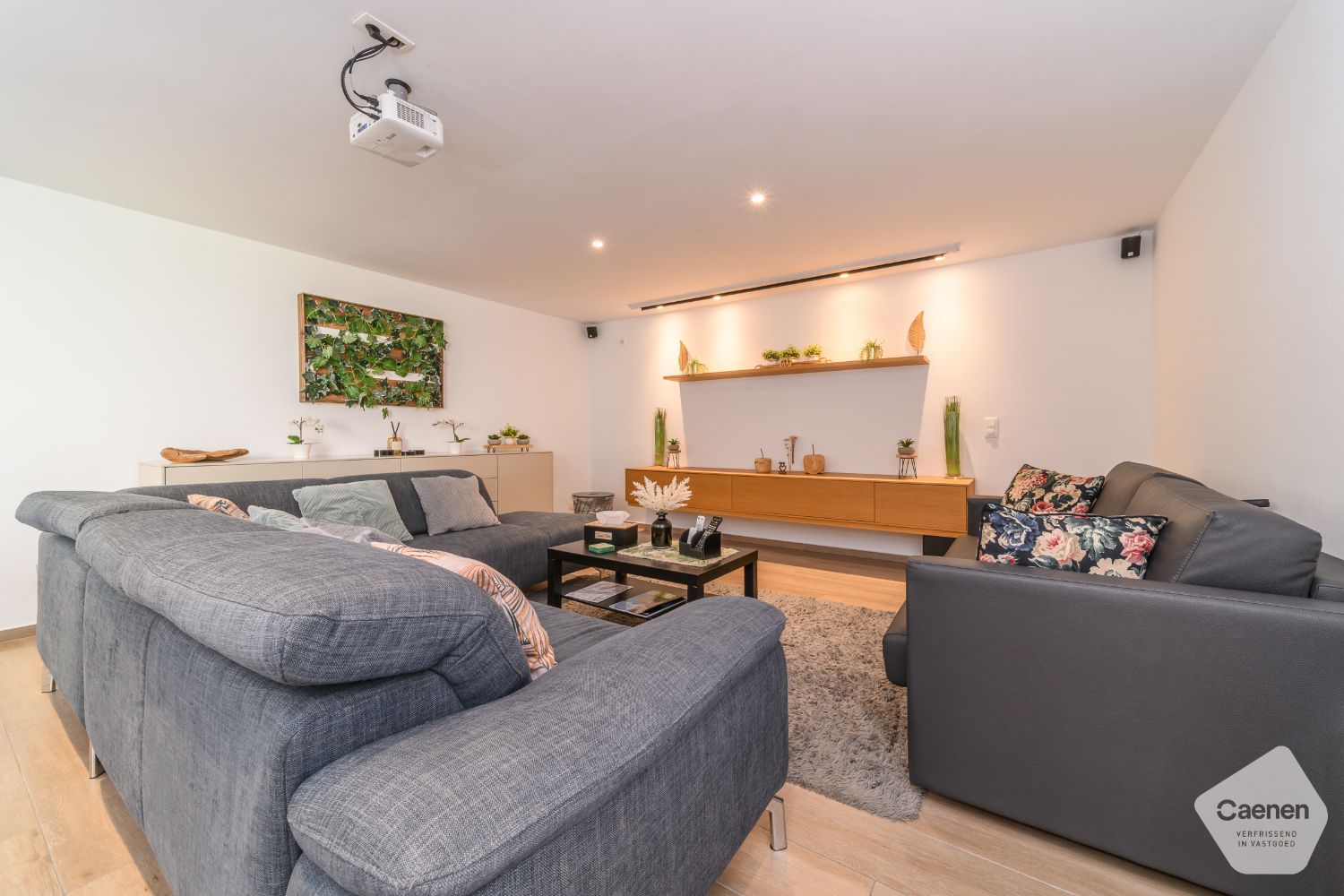 Gelijkvloers, instapklaar appartement met terras en tuin – volledig bemeubeld en op toplocatie vlakbij de Zeedijk! foto 5