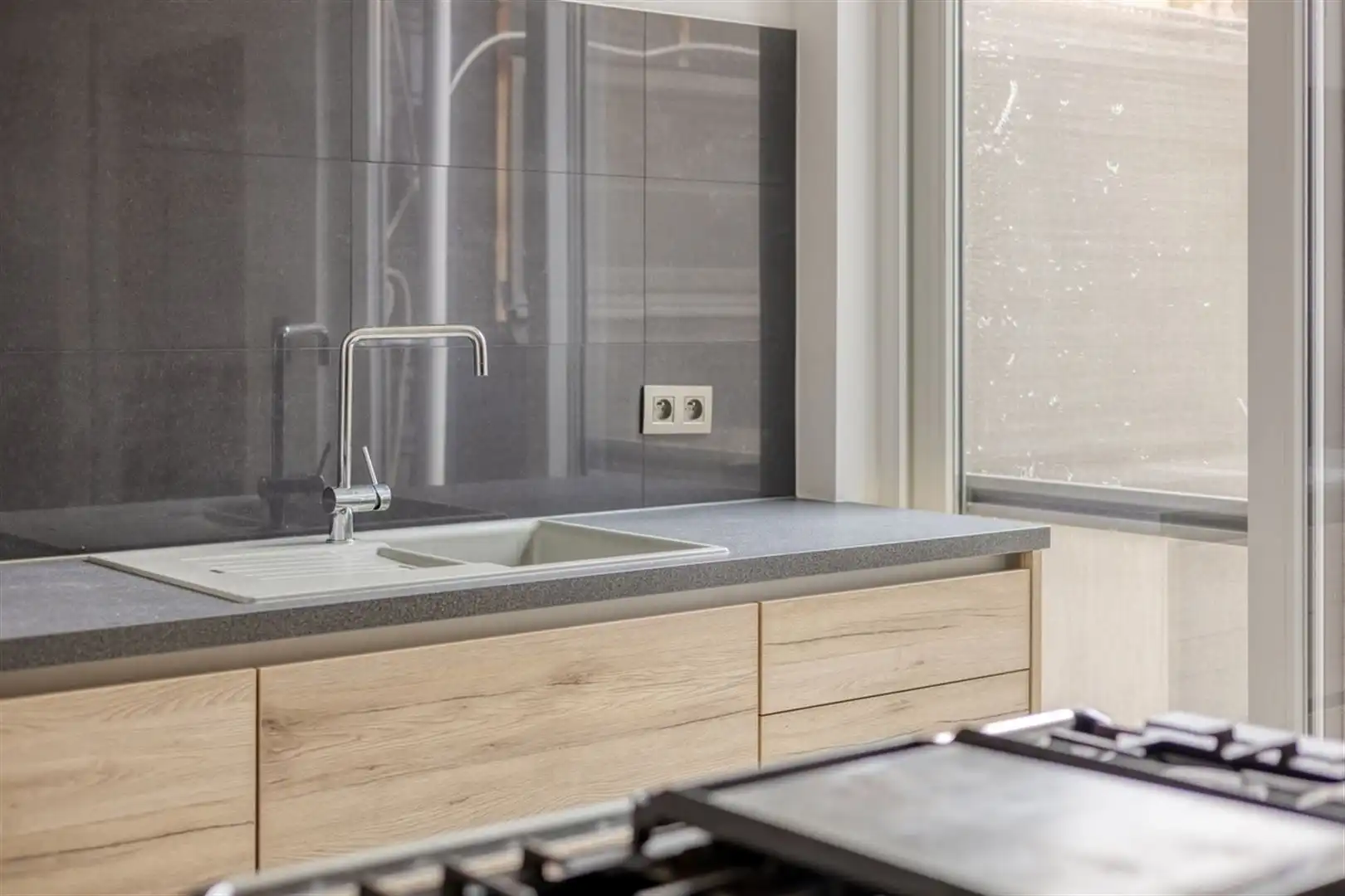 TE KOOP: Gesloten bebouwing met 3 slaapkamers te Kuringen foto 13