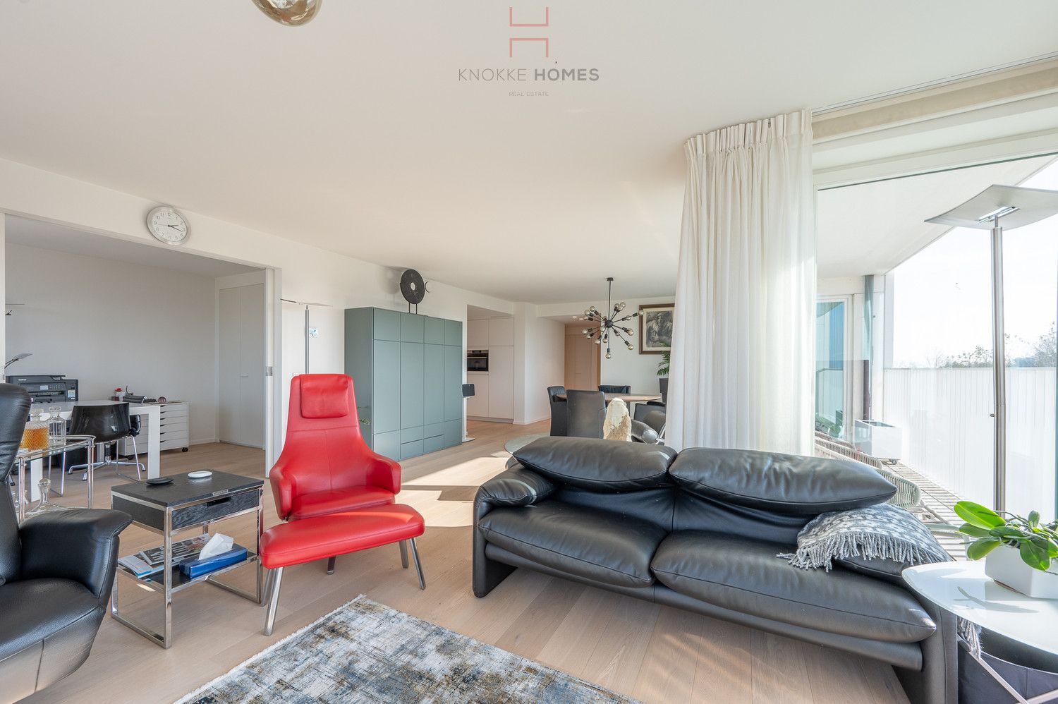 Magnifiek hoekappartement met vier slaapkamers in de residentie Cap Horn foto 4