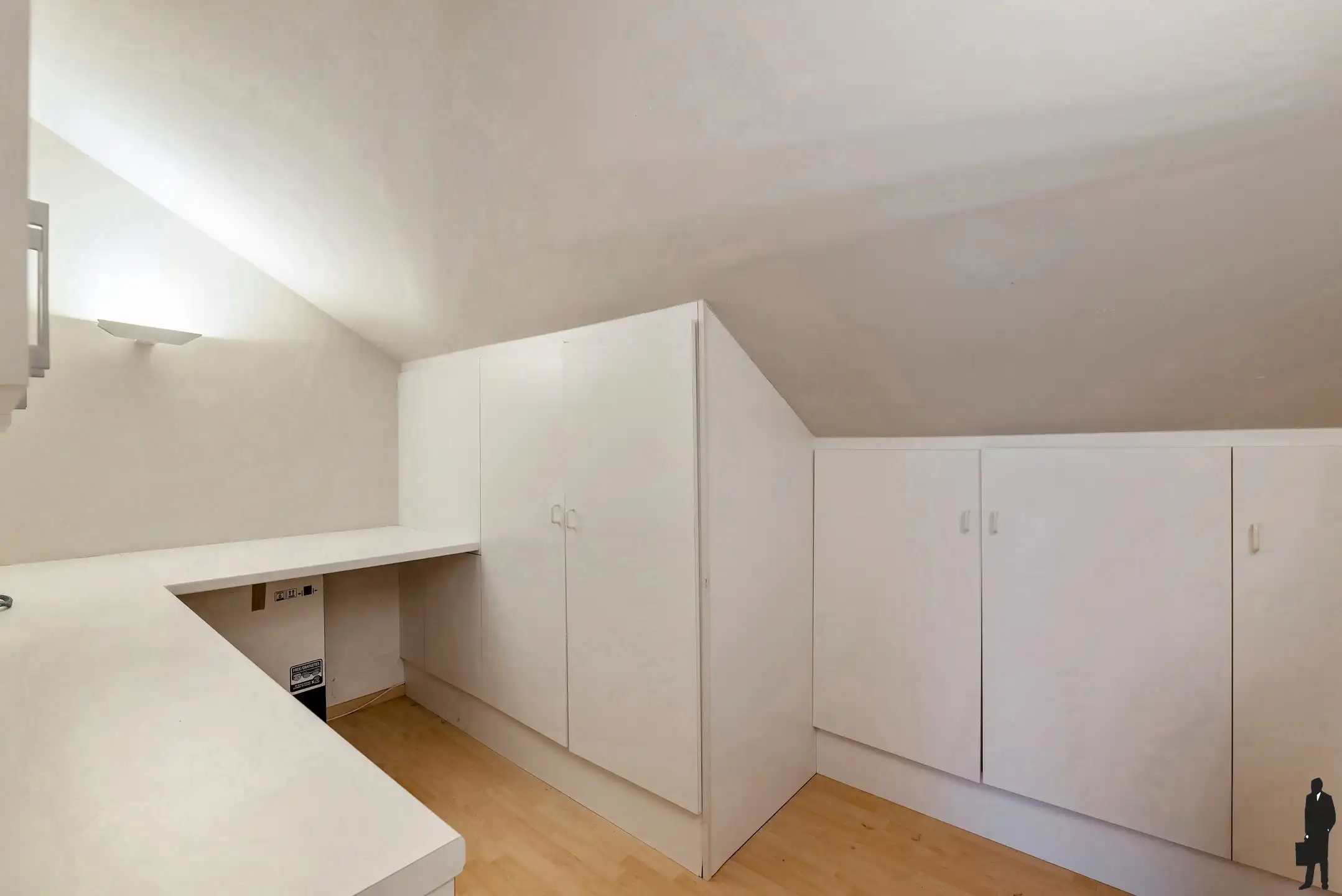 Moderne woning op perceel van ca. 3.500m² foto 22