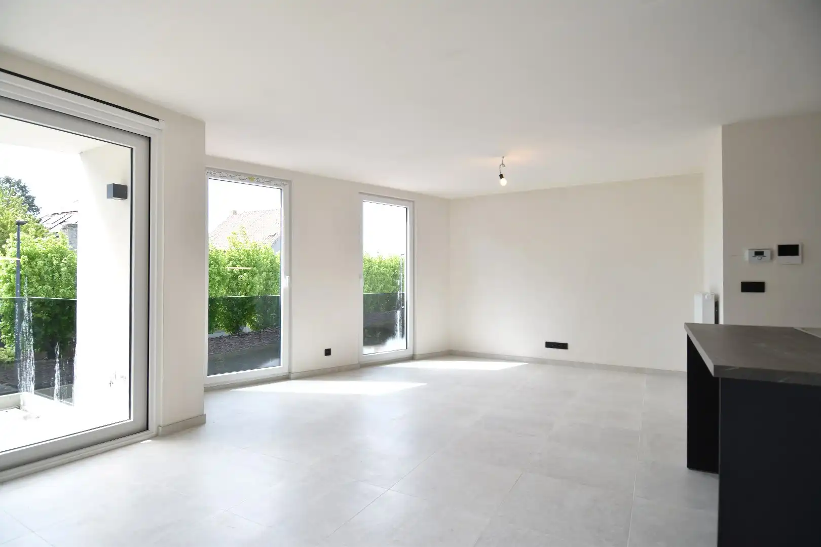 Appartement te koop met 2 slaapkamers en zonnig terras in Helkijn foto 11
