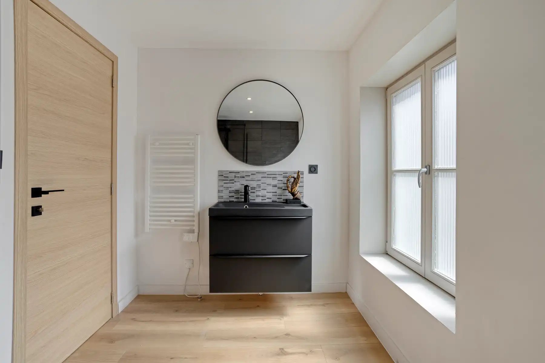 Prachtige burgerwoning naast de Sint-Annakerk foto 25