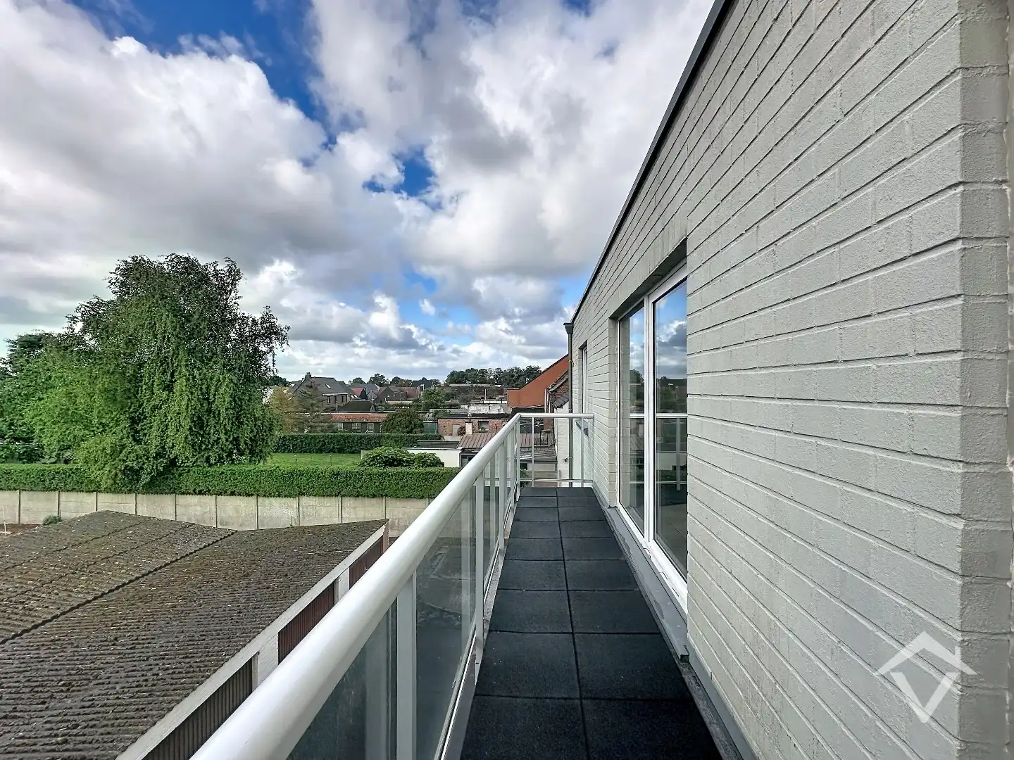 Lichtrijk 2-slaapkamerappartement met ruim terras te Aartrijke foto 13