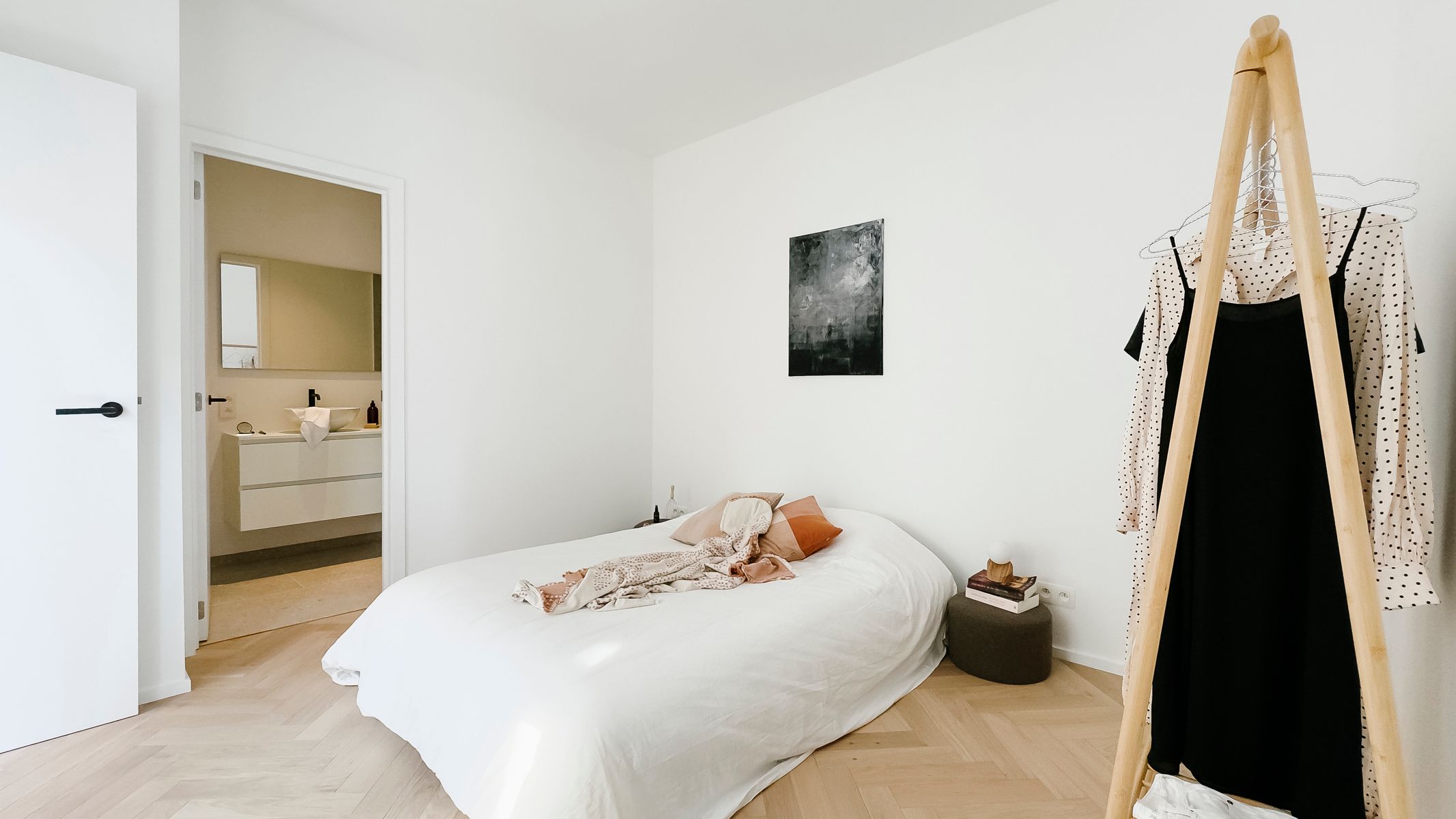 Instapklaar 1slpk appartement met terras foto 5